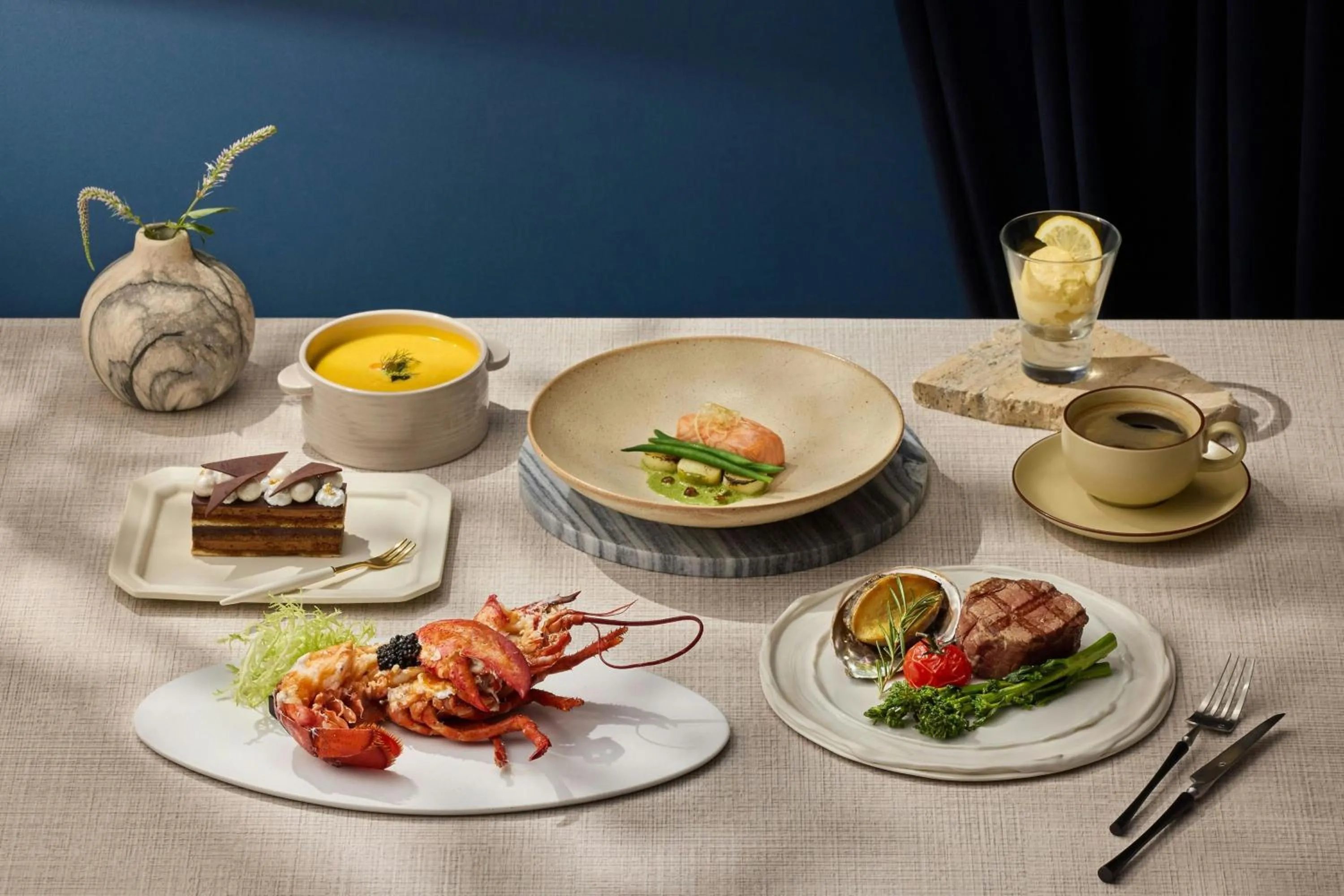 Meeting/conference room in Marriott Executive Apartment Seoul