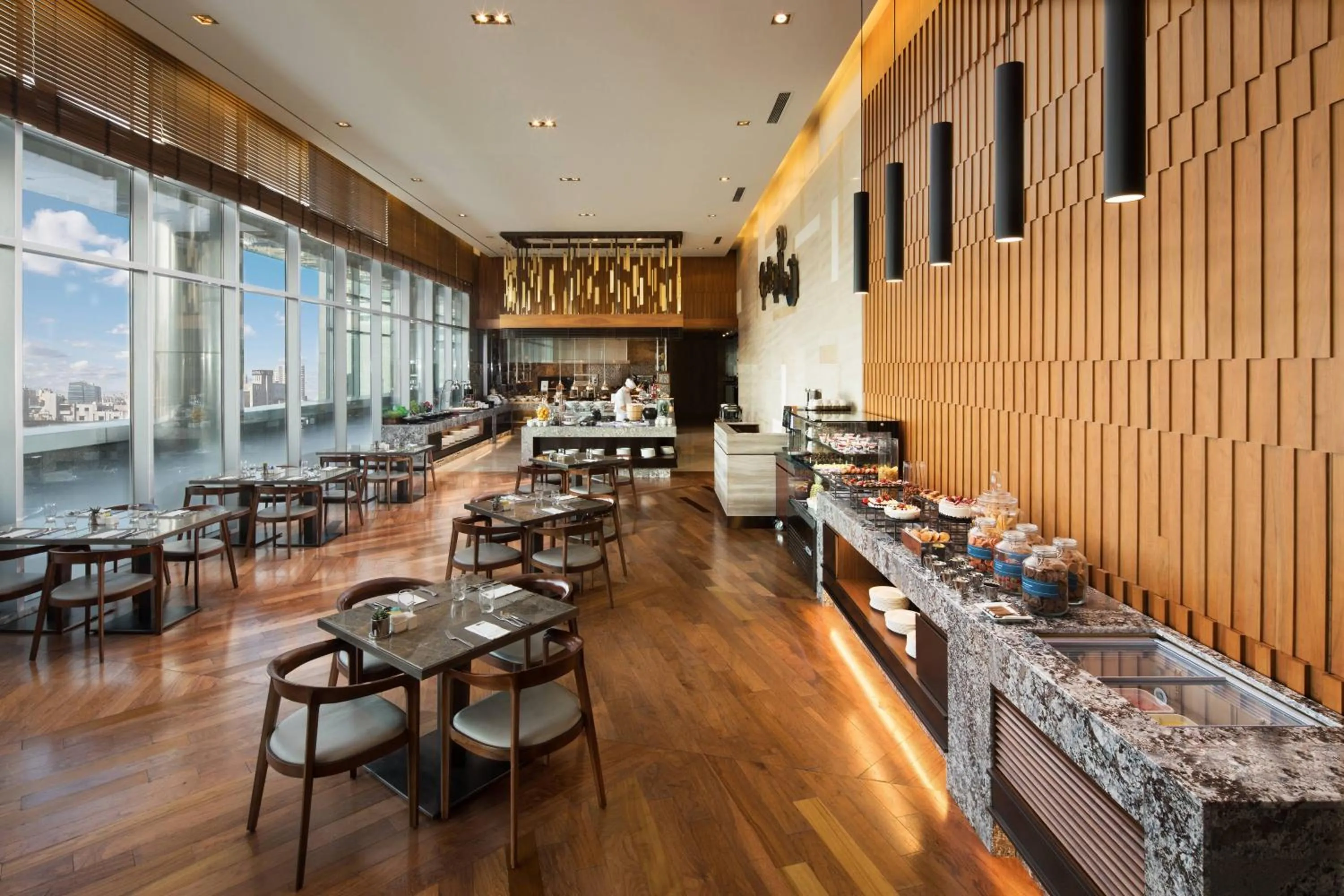 Restaurant/places to eat in Courtyard By Marriott Seoul Times Square