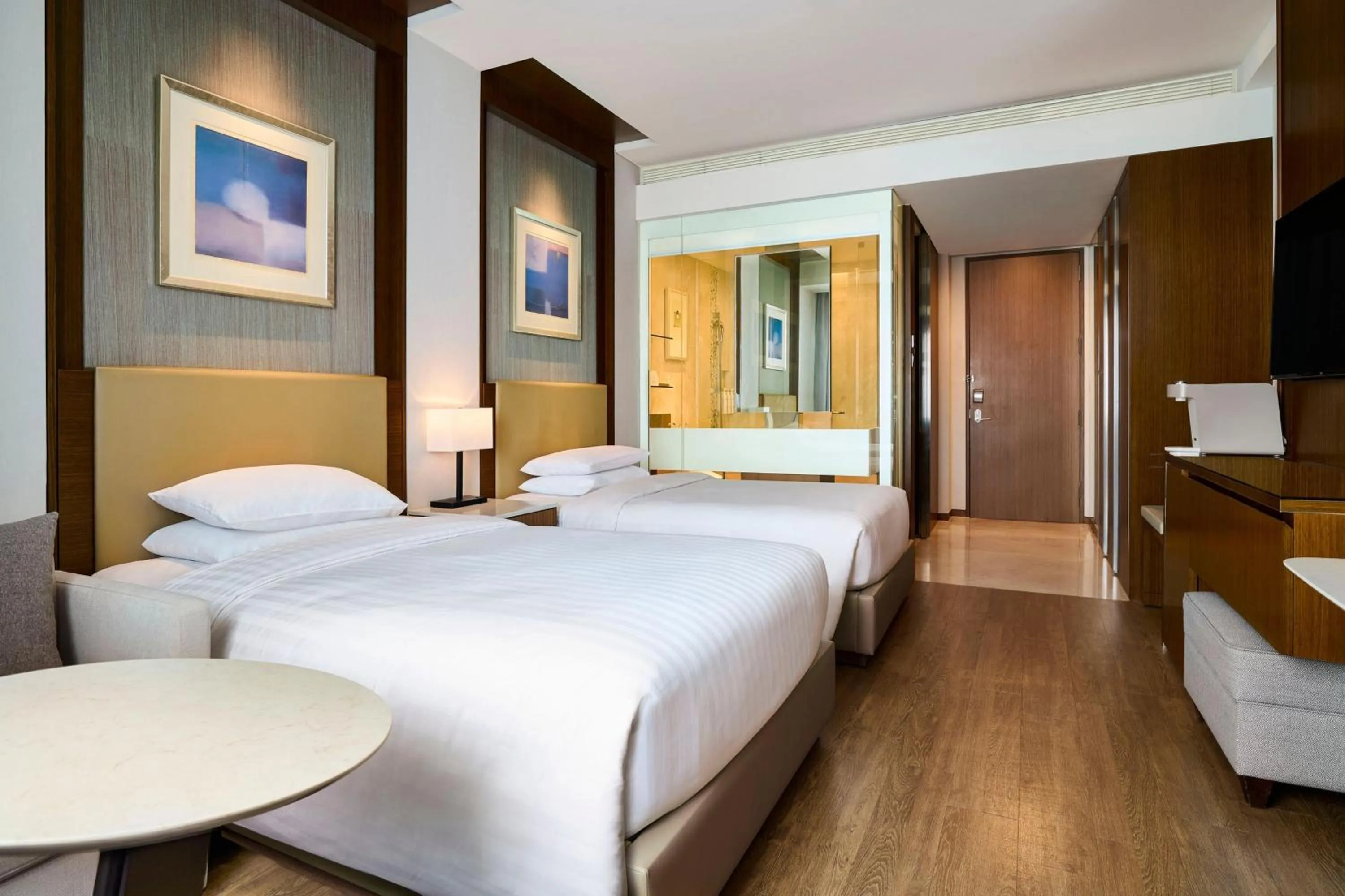 Photo of the whole room, Bed in Courtyard By Marriott Seoul Times Square