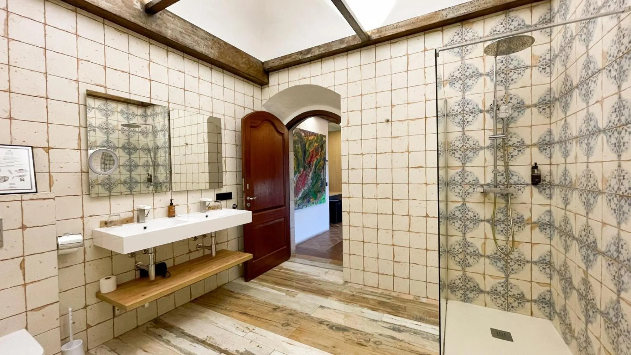 Shower in Hotel Molí de l'Escala