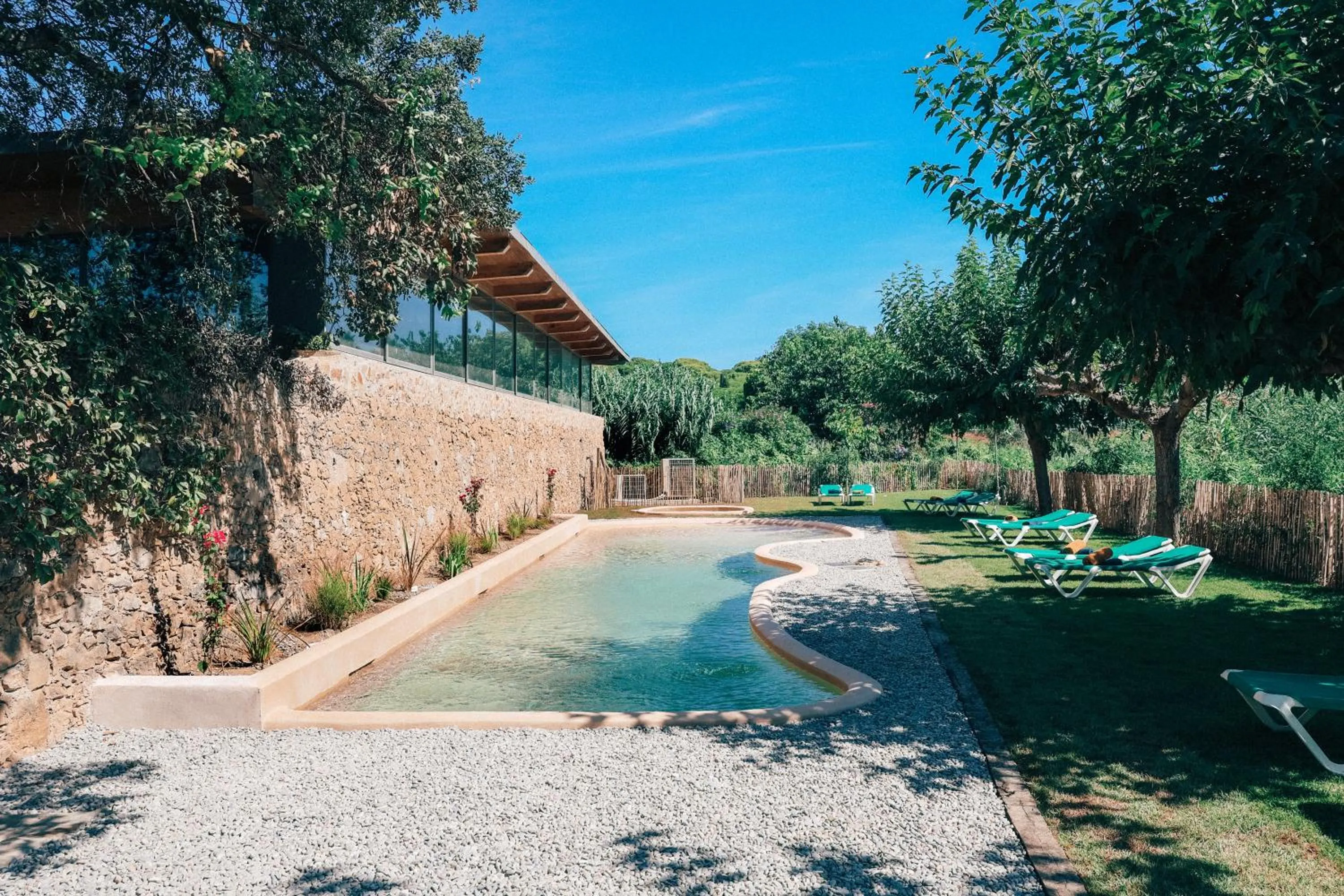 Swimming pool in Hotel Molí de l'Escala