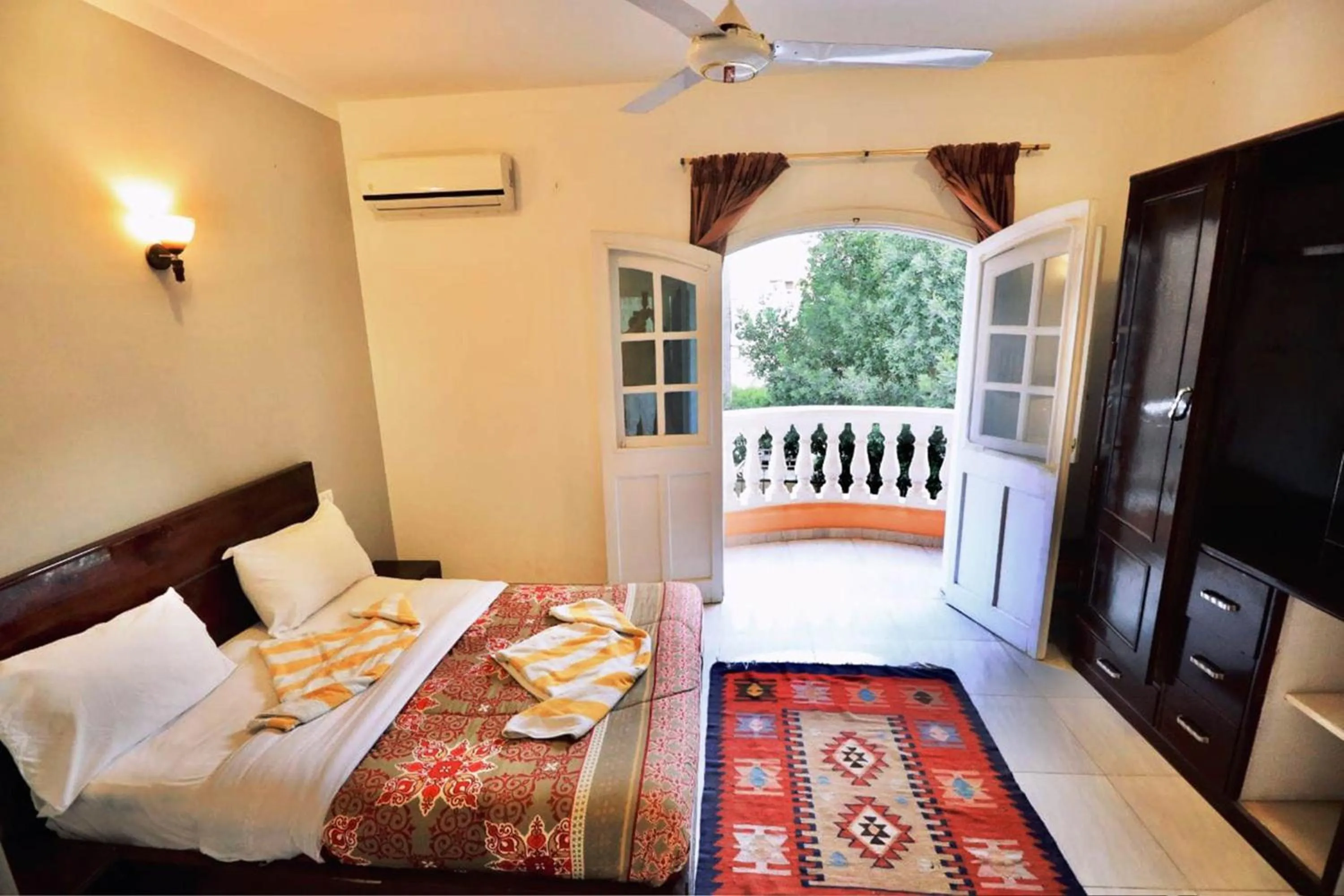 Bed in Gold Ibis Hotel