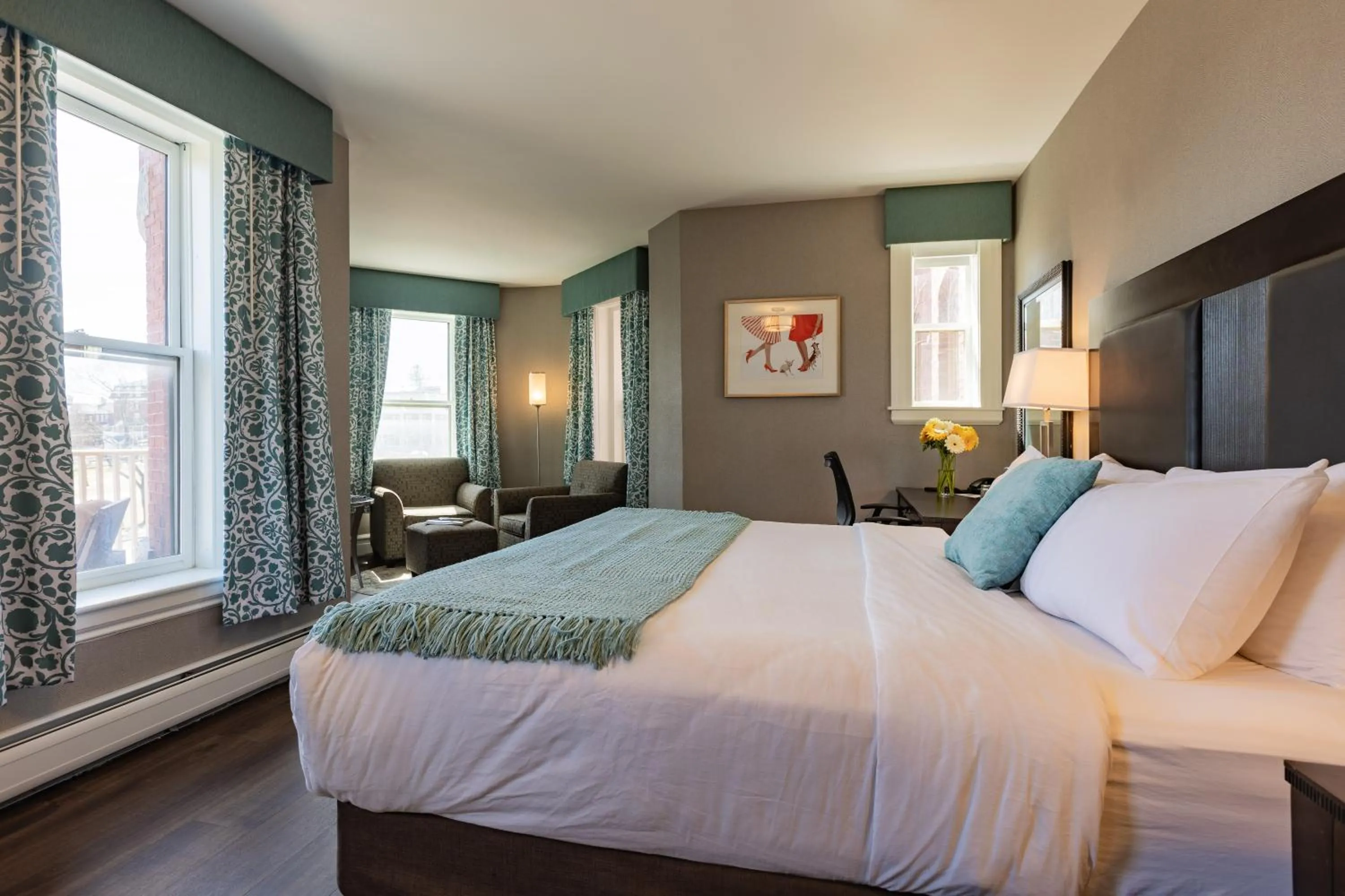 Bedroom, Bed in The Centennial Hotel