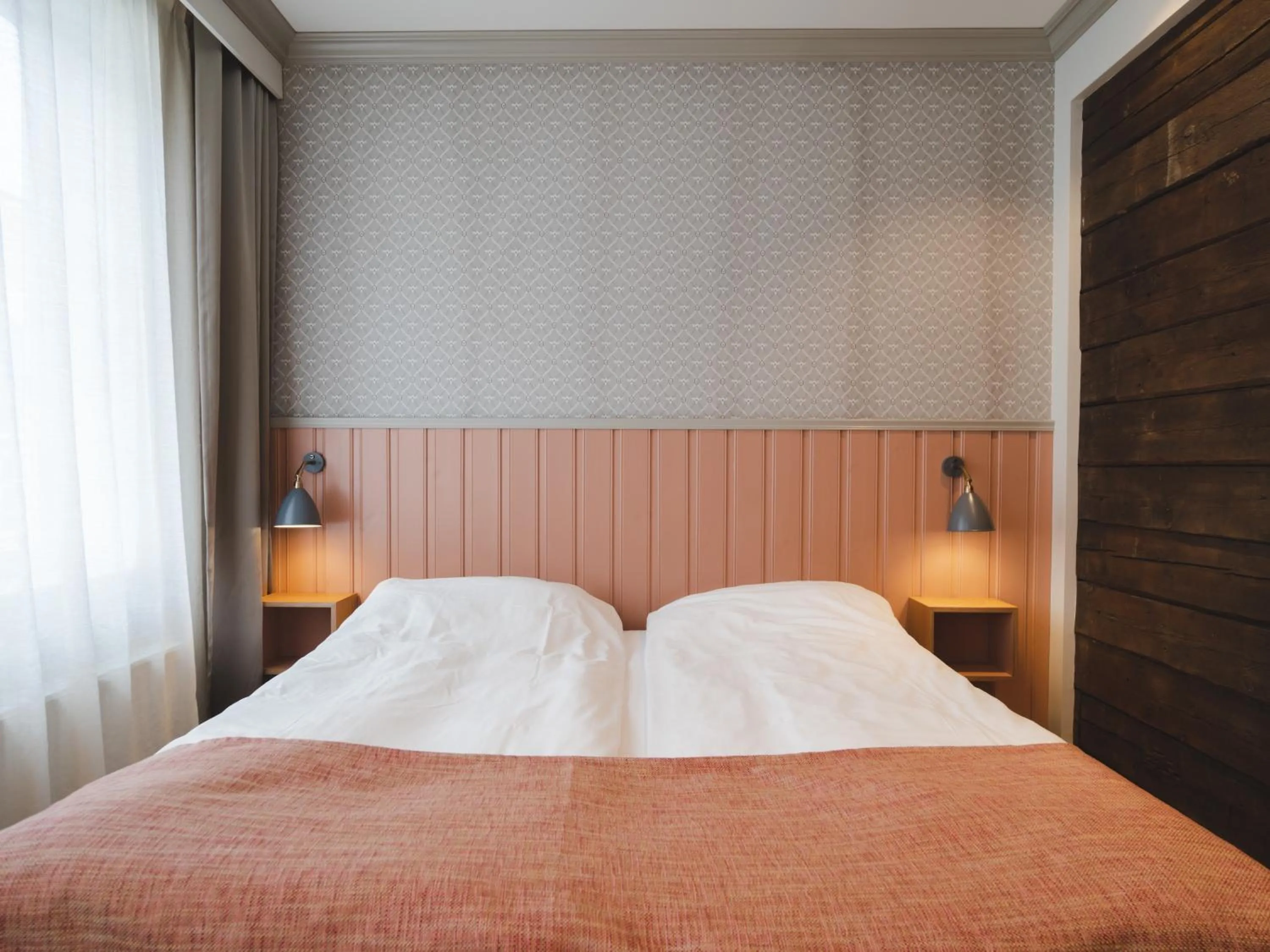 Bedroom, Bed in Grand Hotel Egersund