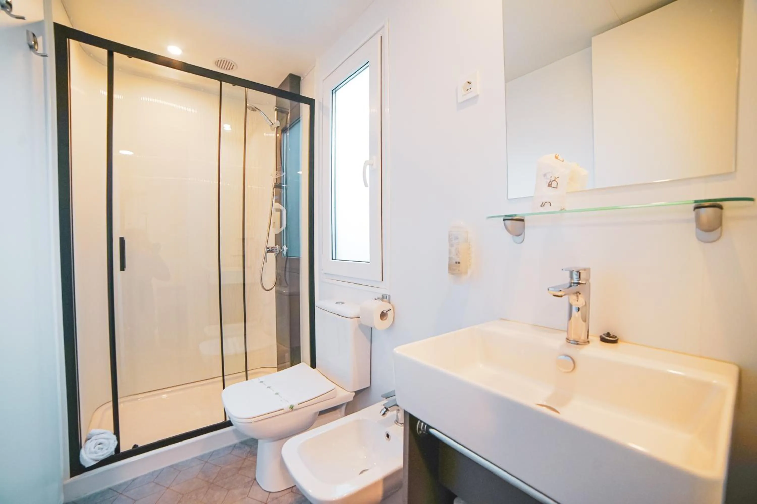 Shower in Hotel Park