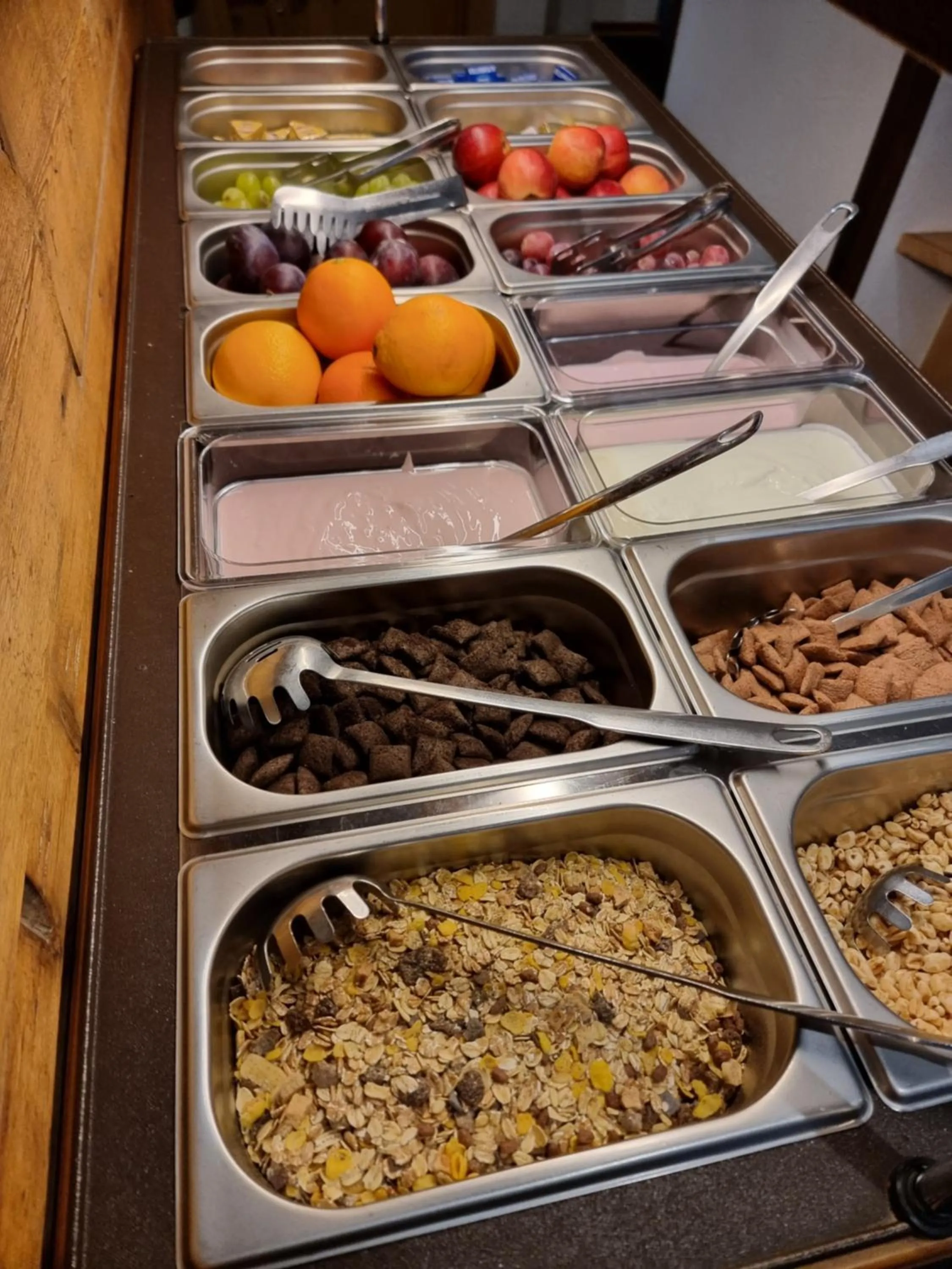 Buffet breakfast in Haiminger Hof