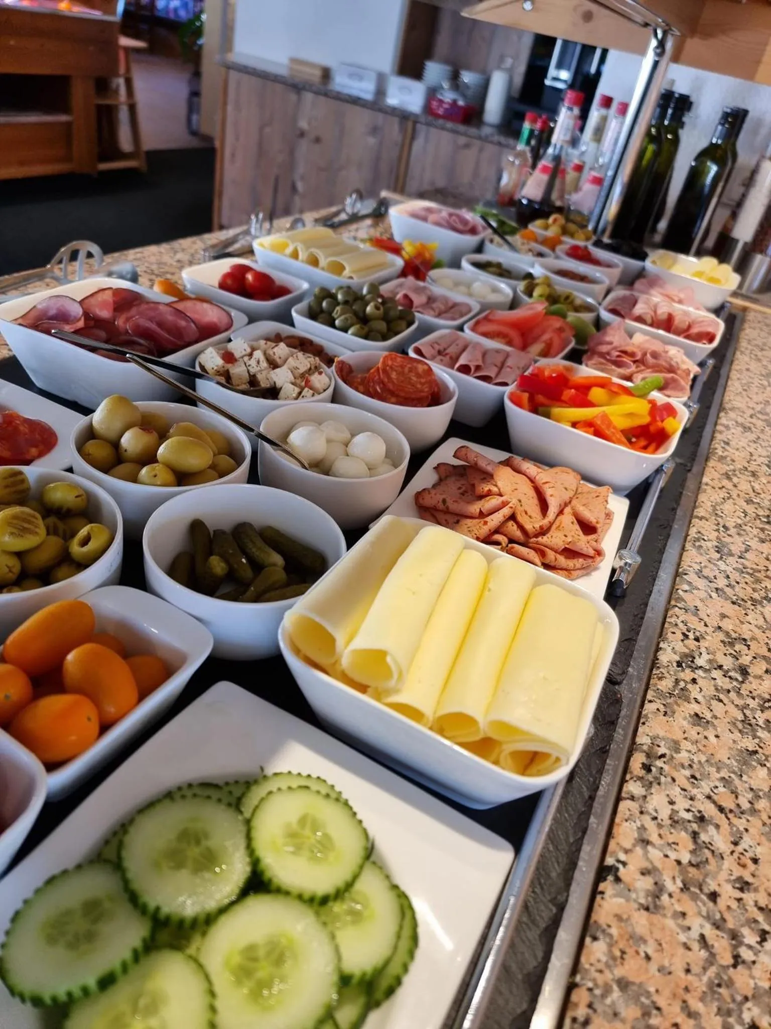 Buffet breakfast in Haiminger Hof