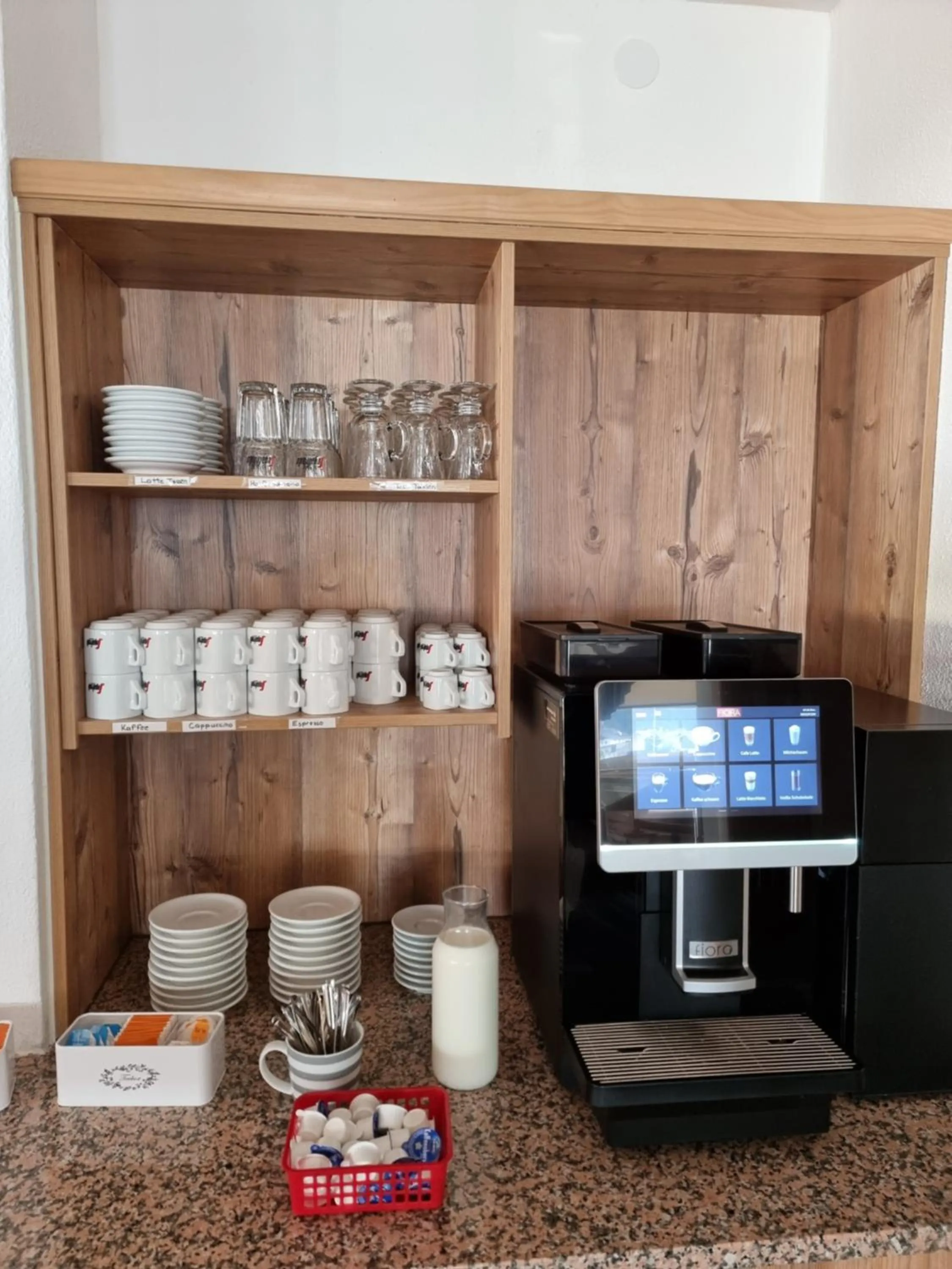 Coffee/tea facilities in Haiminger Hof