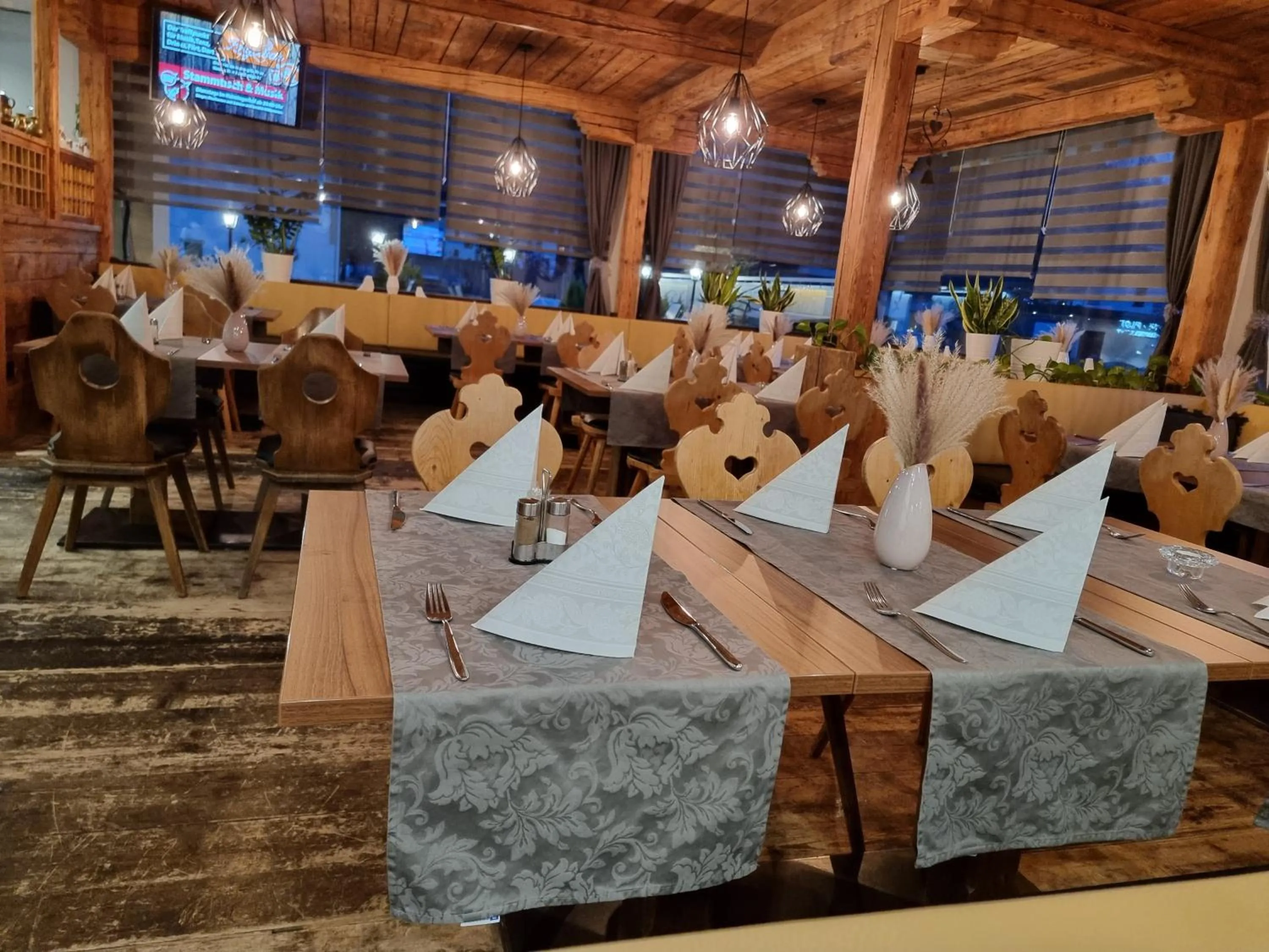 Restaurant/places to eat in Haiminger Hof