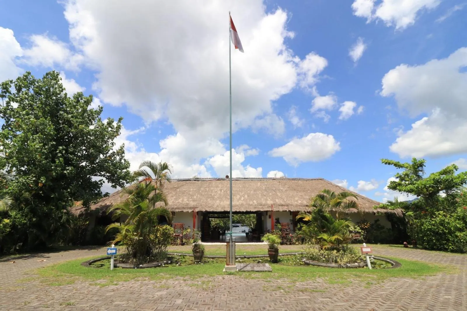 Lobby or reception in Naya Gawana Resort & Spa