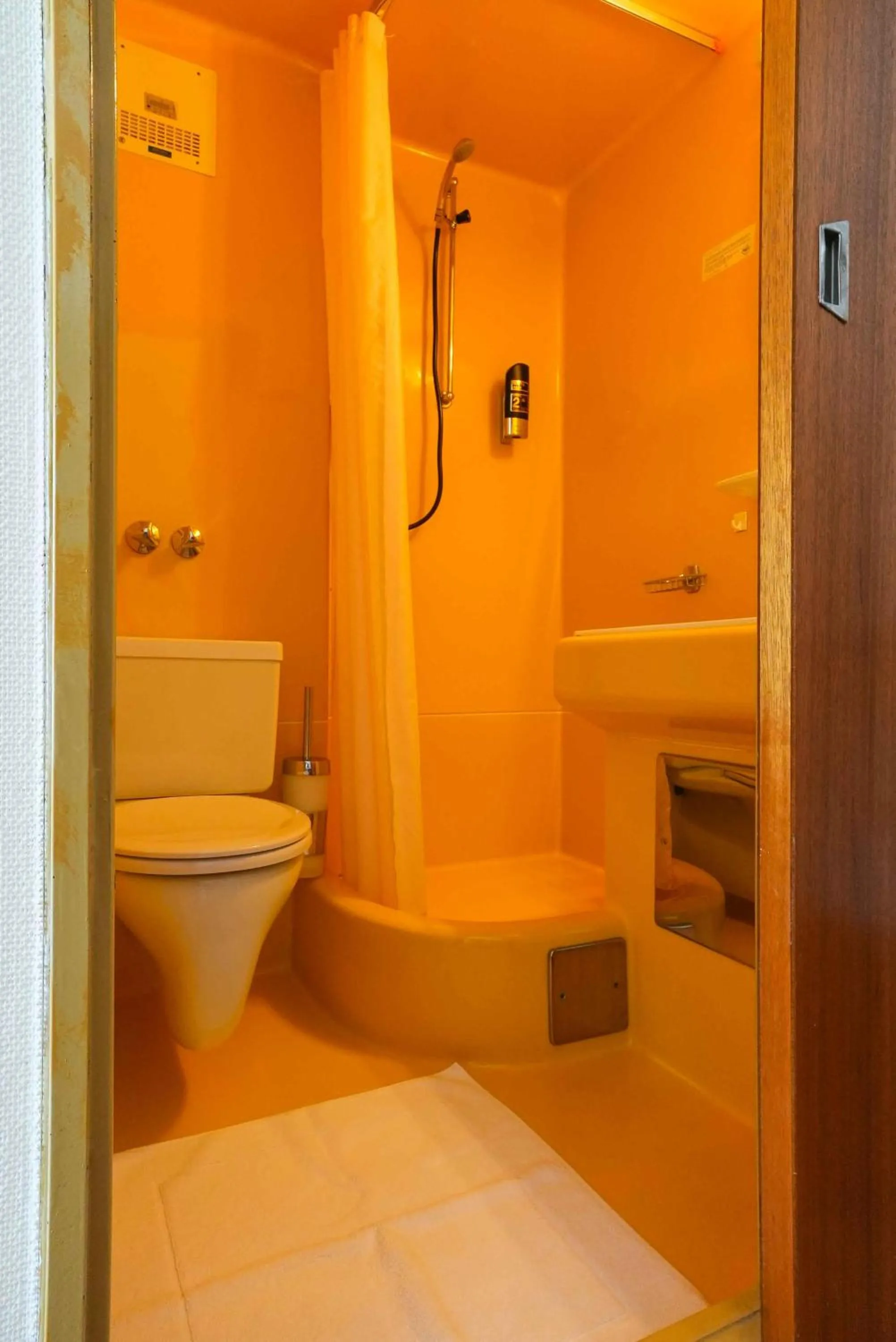 Bathroom in Strandhotel Pichler