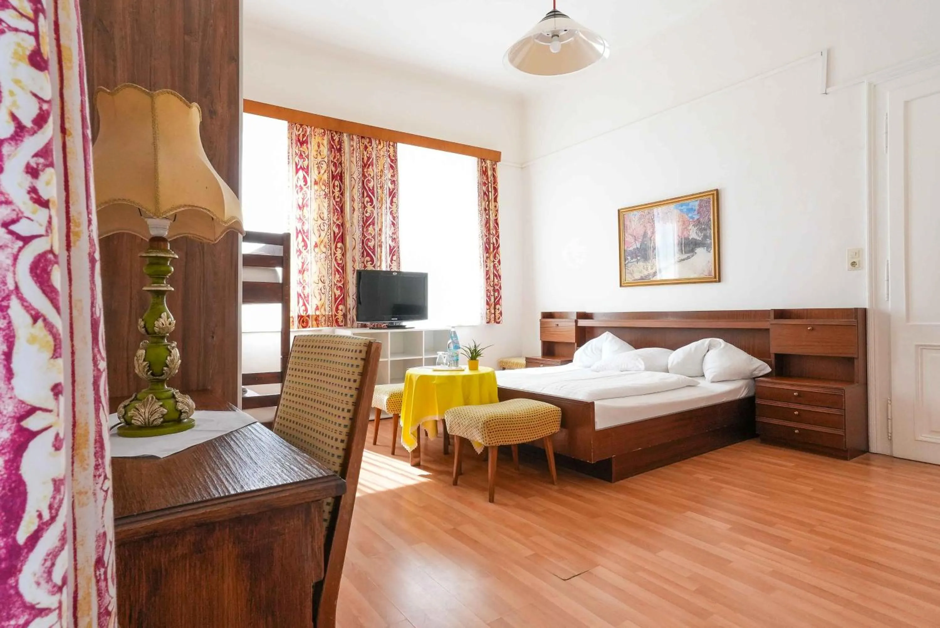 Photo of the whole room in Strandhotel Pichler