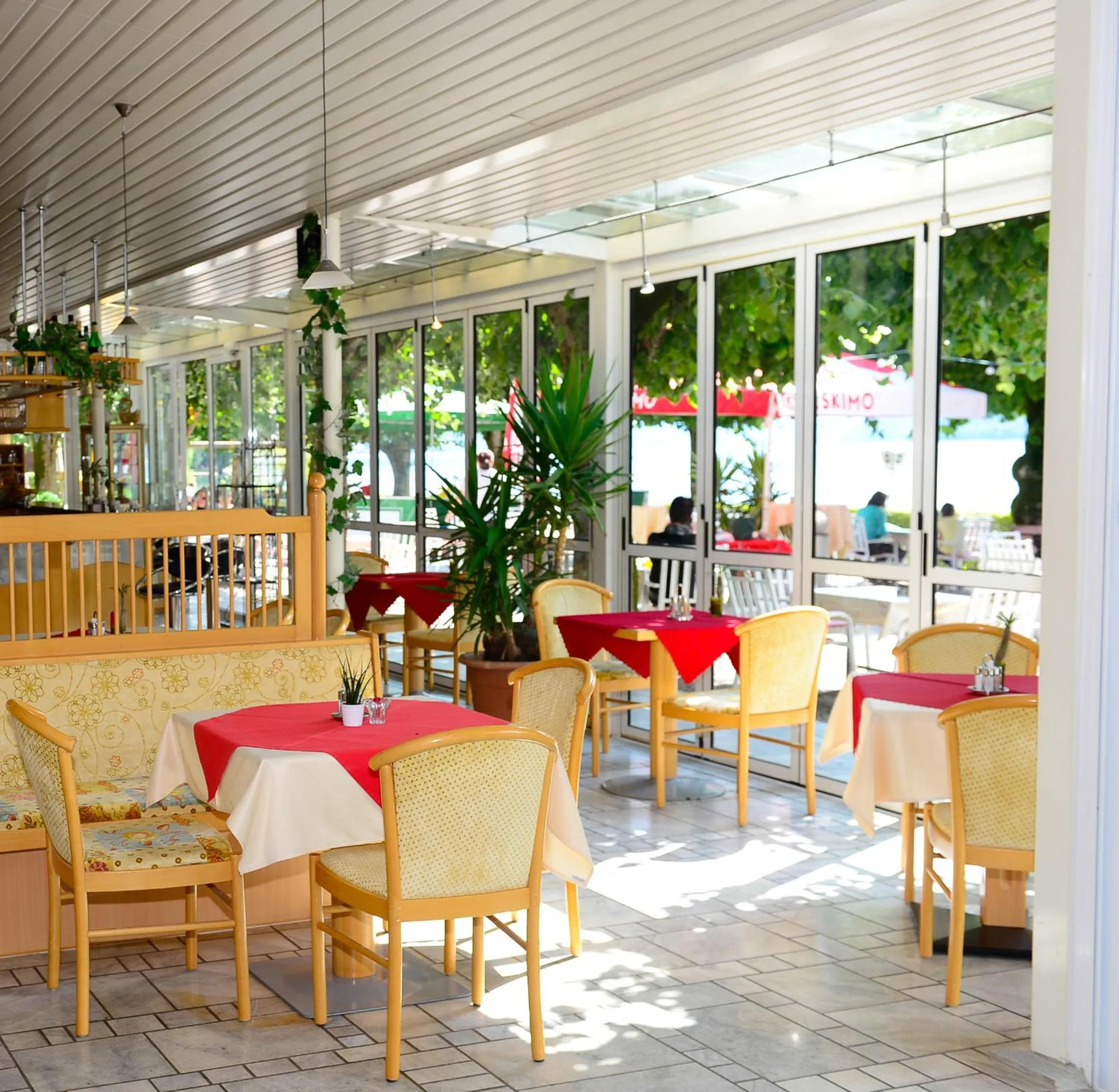 Restaurant/places to eat in Strandhotel Pichler