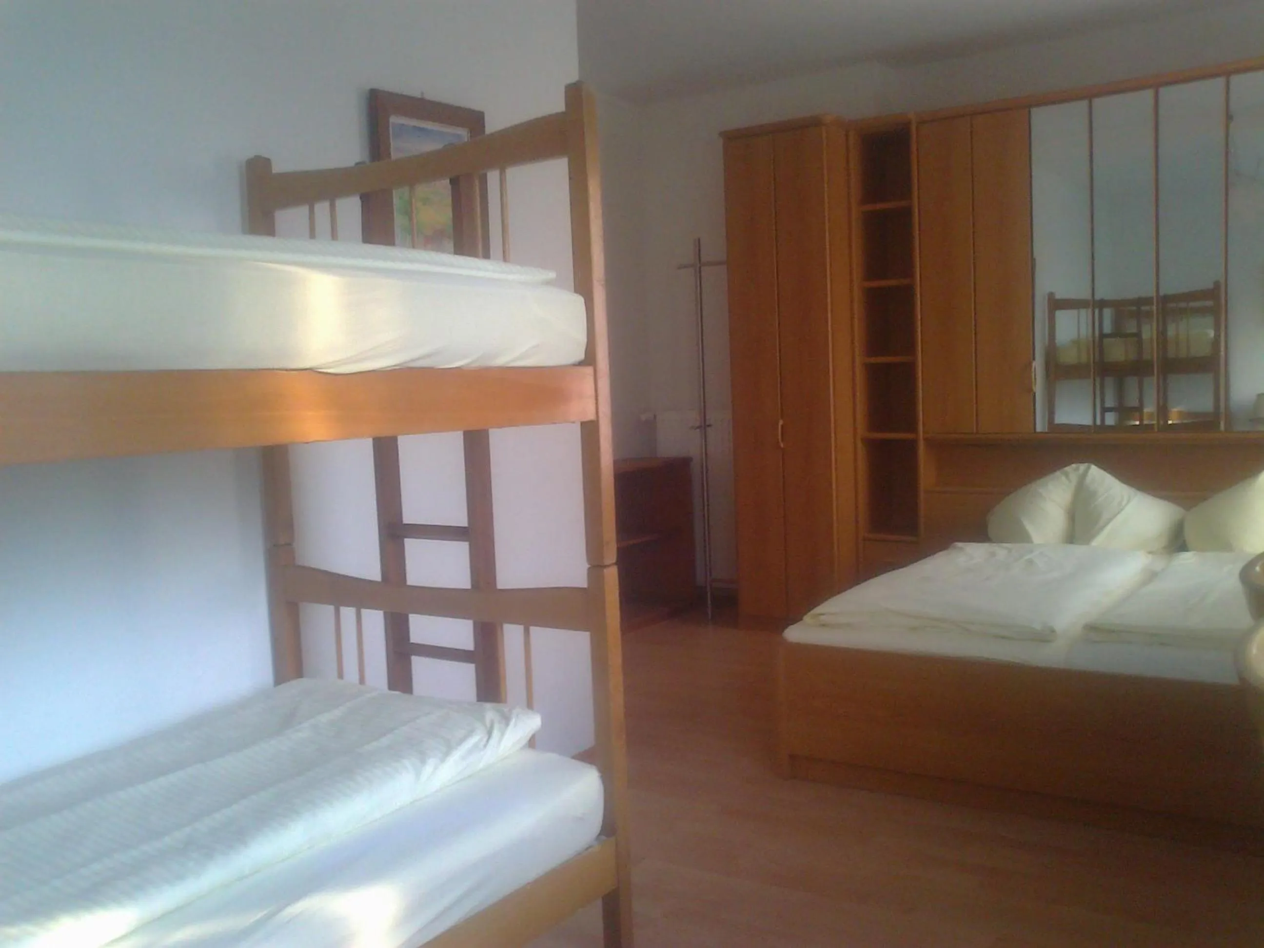 Bedroom in Strandhotel Pichler