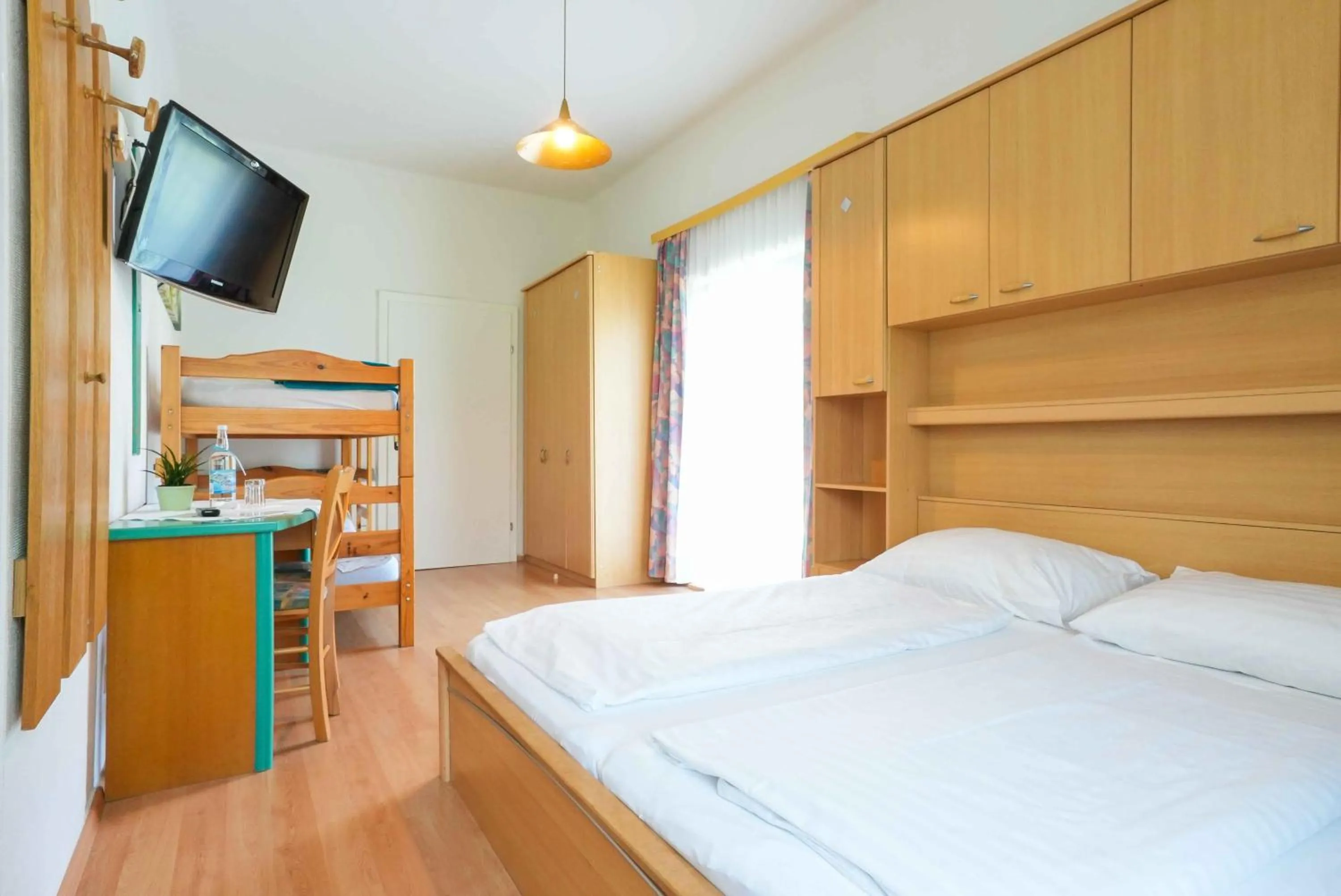 Photo of the whole room in Strandhotel Pichler