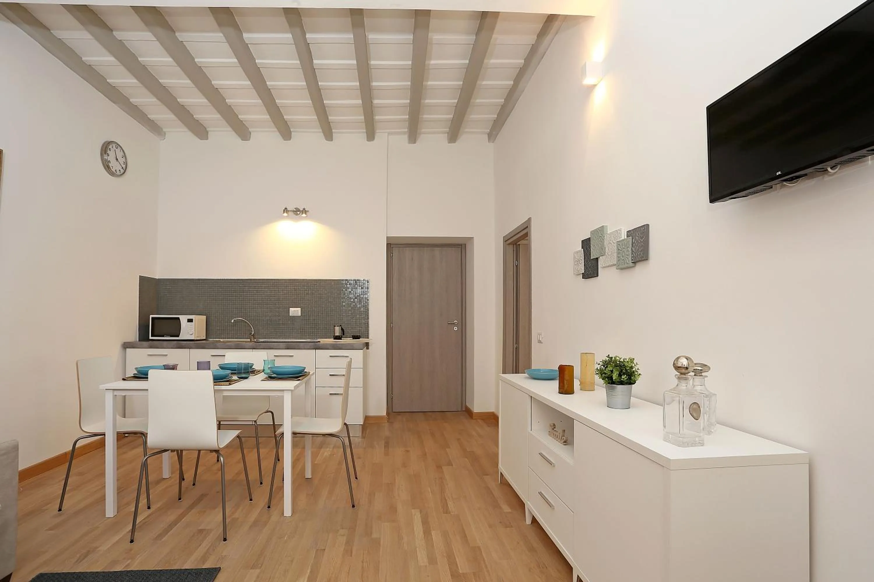 Kitchen or kitchenette in Belsiana 7 Central