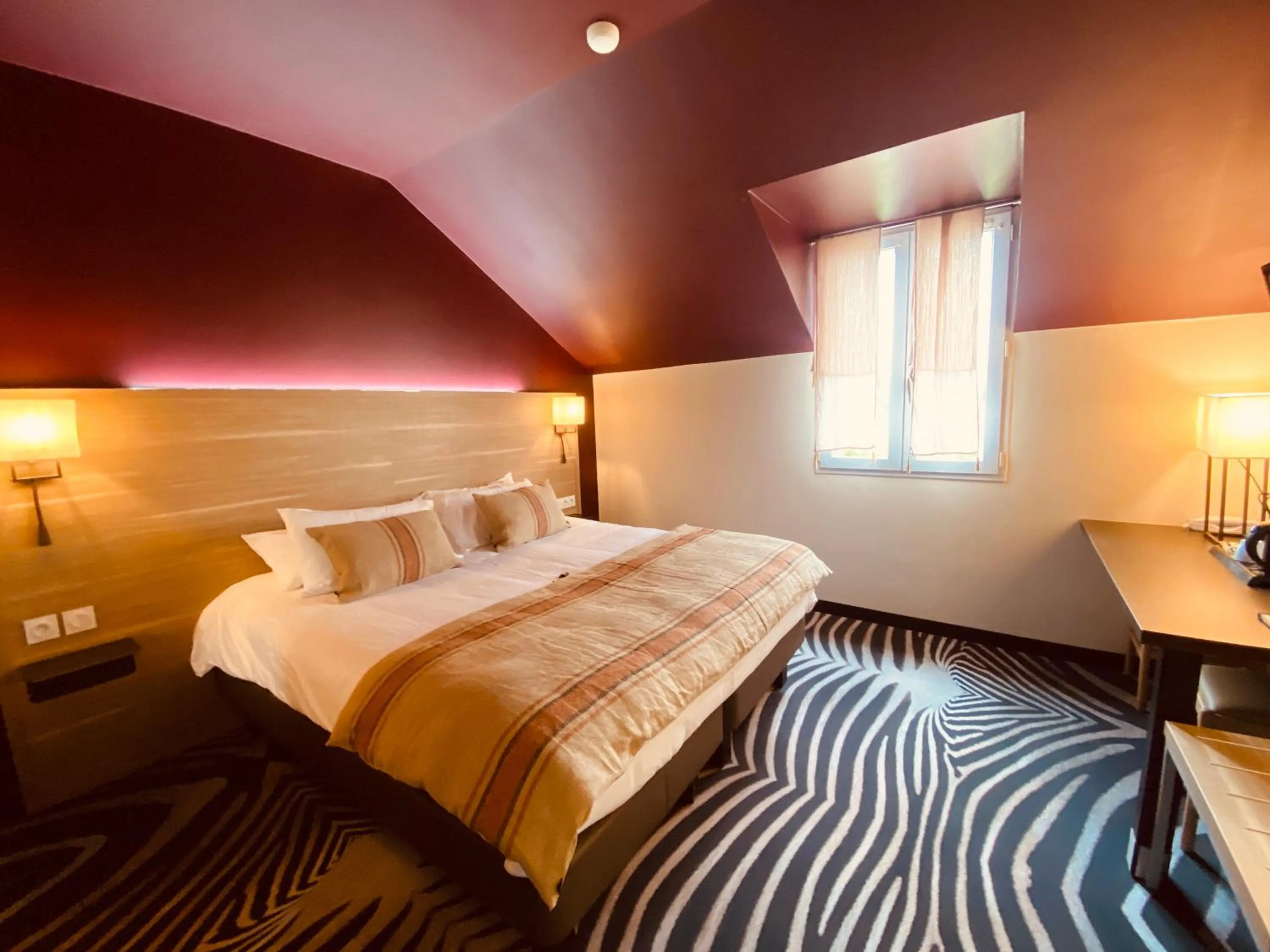 Property building, Bed in Hôtel Restaurant Le Relais des Gourmands