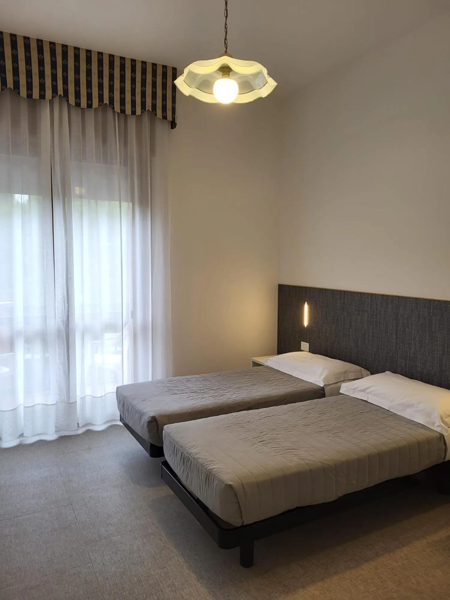 Bed in Hotel Piccadilly