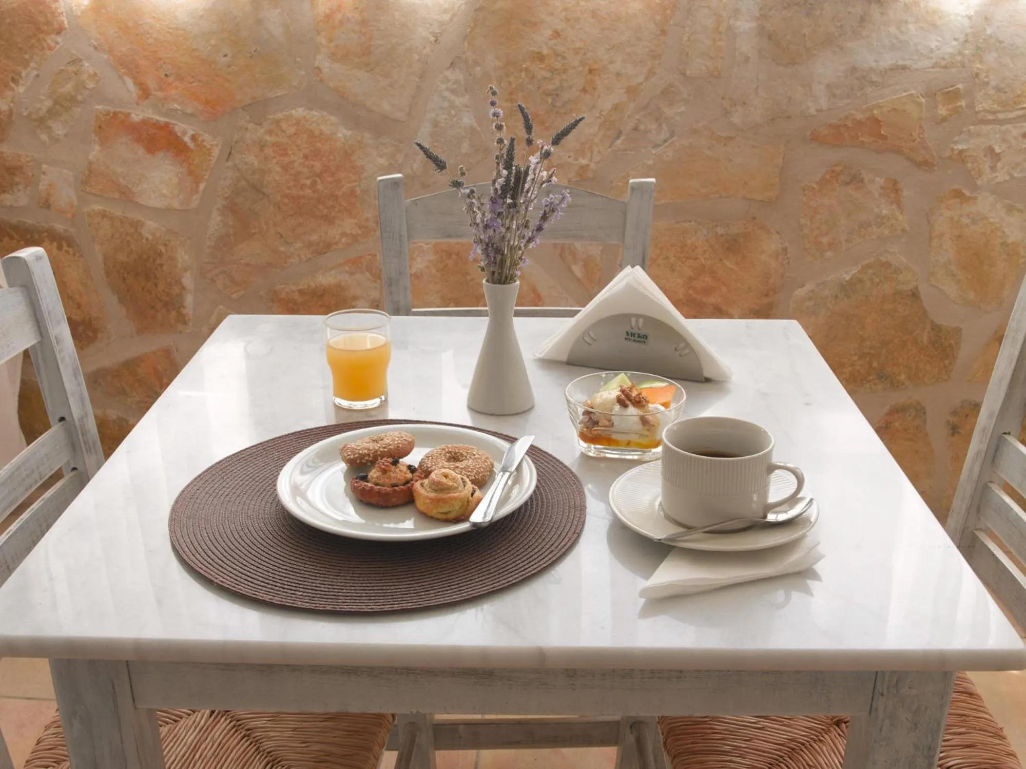 Breakfast in Londos Hotel