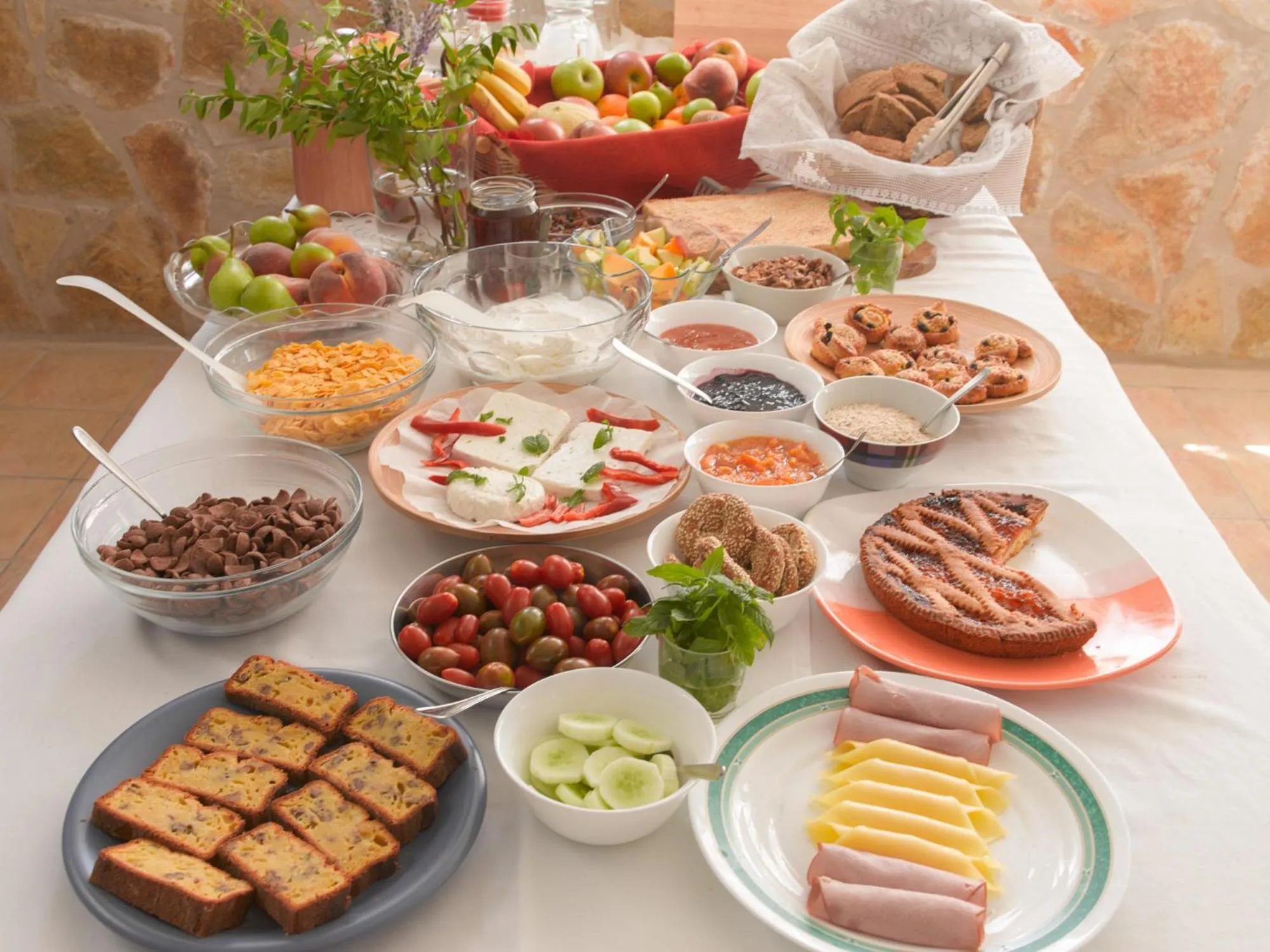 Buffet breakfast in Londos Hotel