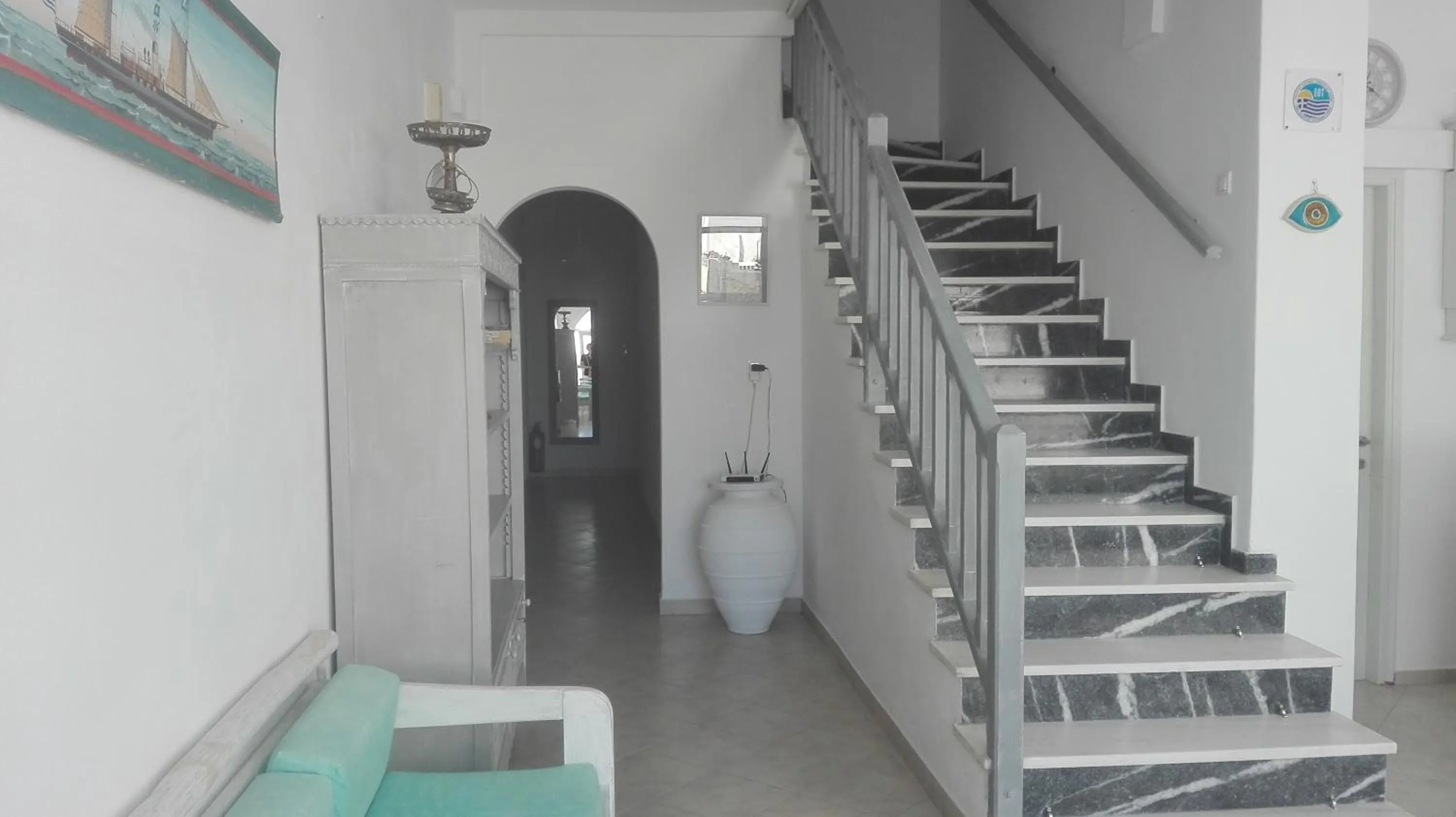 Decorative detail in Londos Hotel