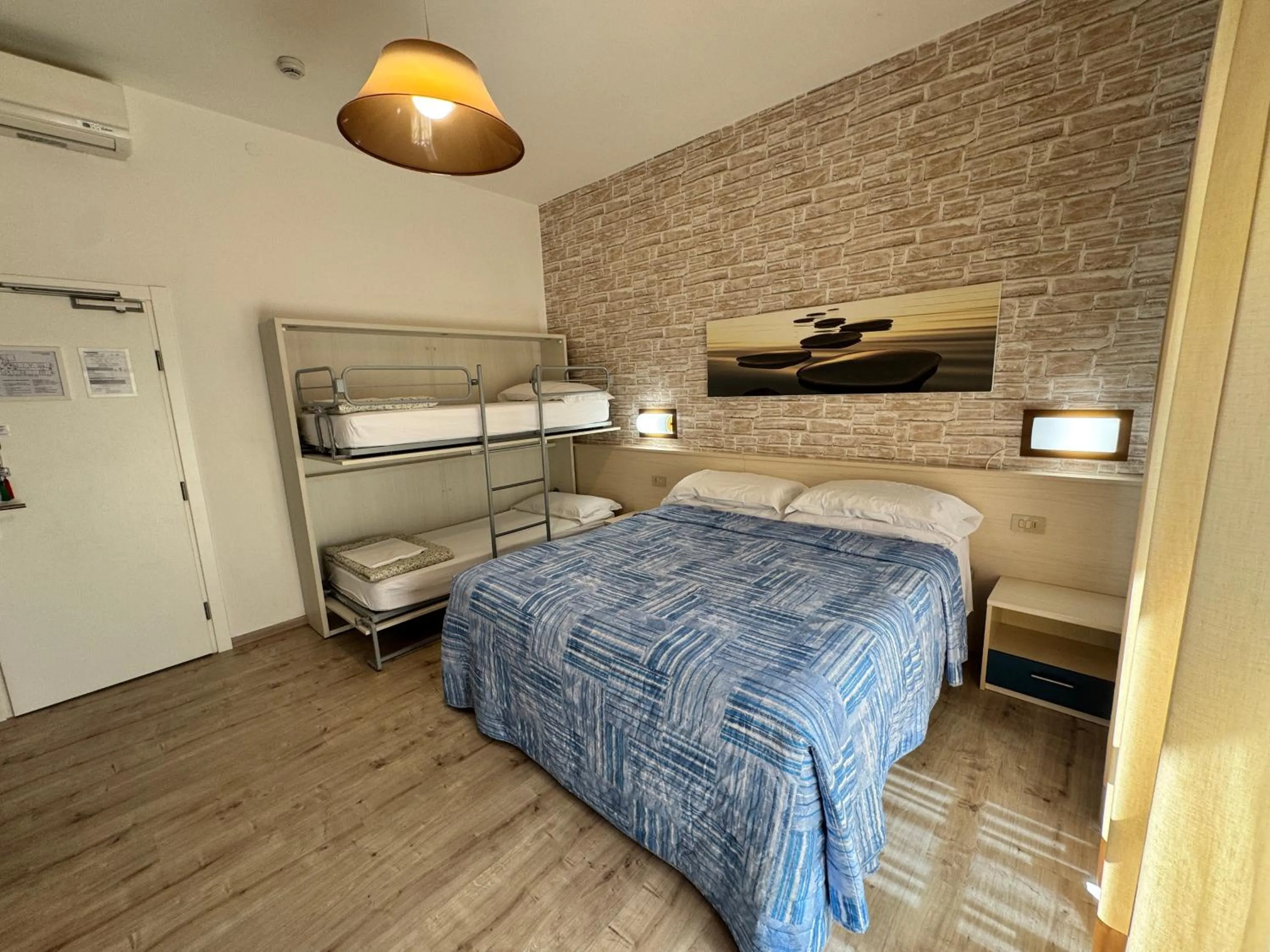 Photo of the whole room, Bed in Regina Urban Beach Hotel