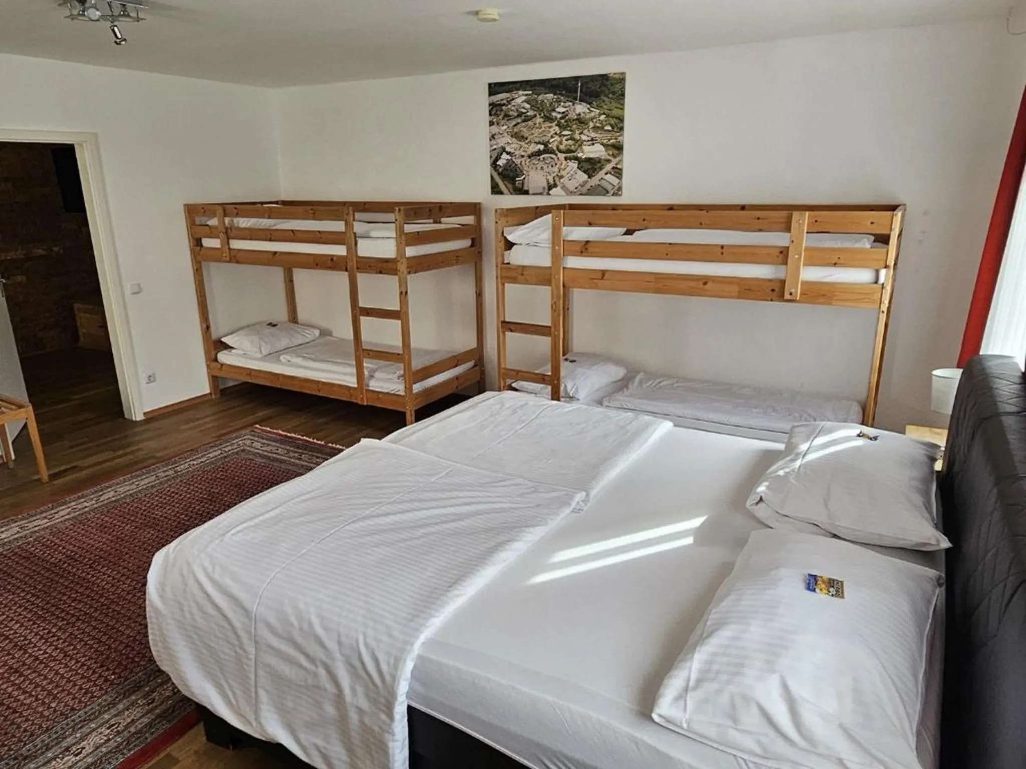 Bed in Hotel Hirsch Günzburg