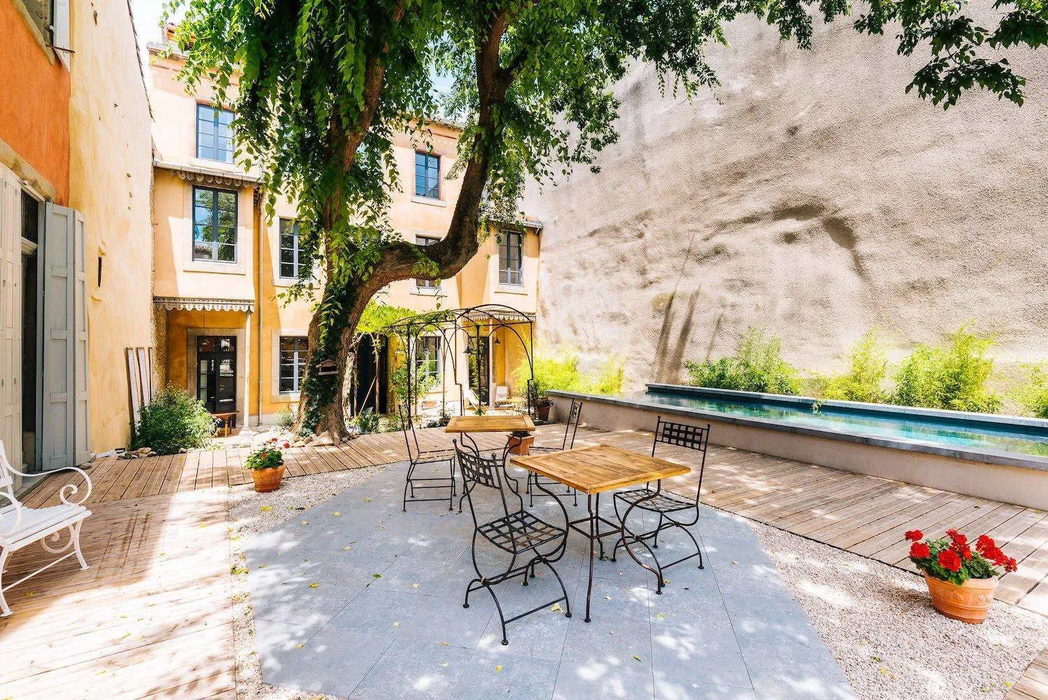 Patio in B&B Les chambres d'Aimé