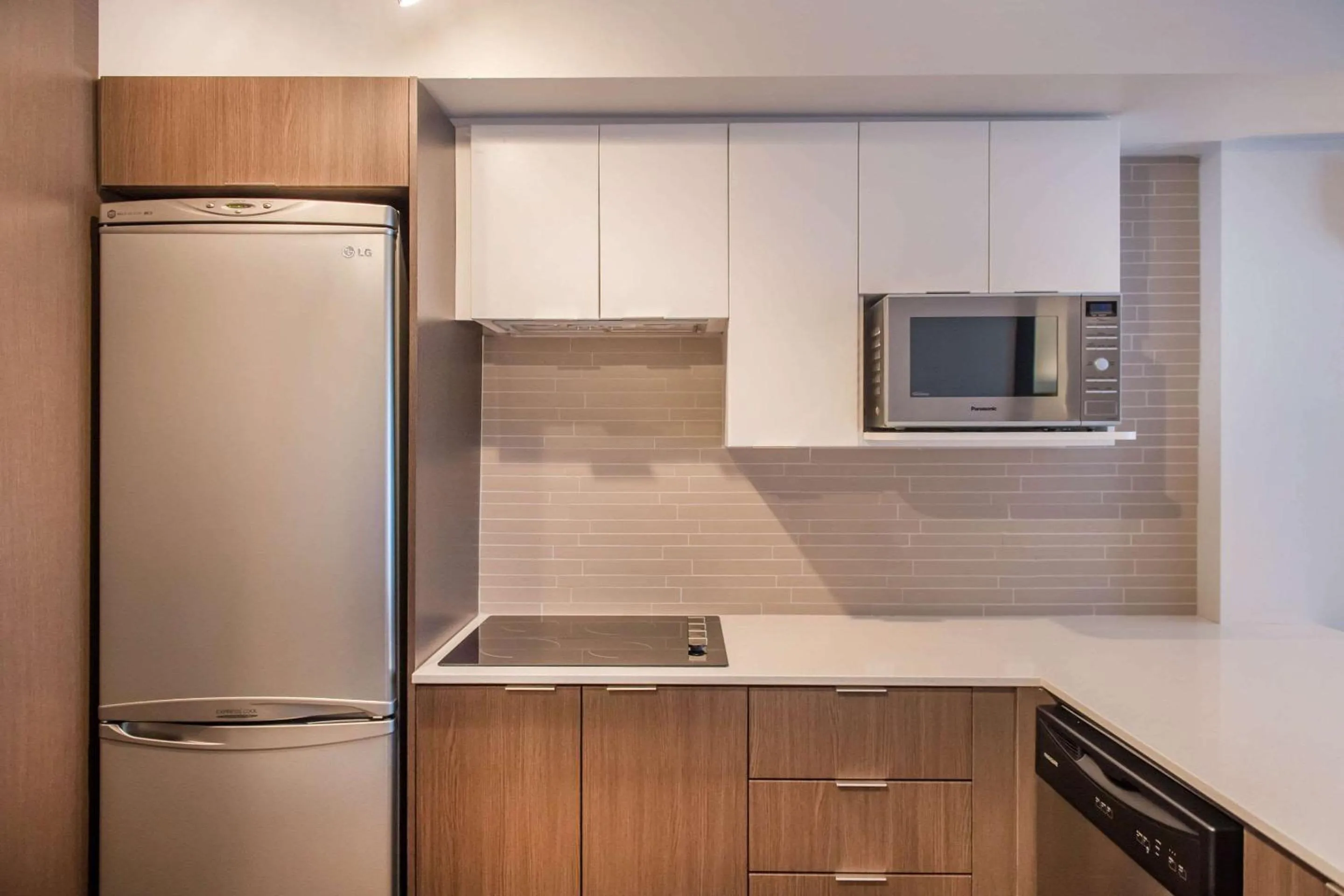 Bedroom in Les Suites Victoria, an Ascend Collection Hotel