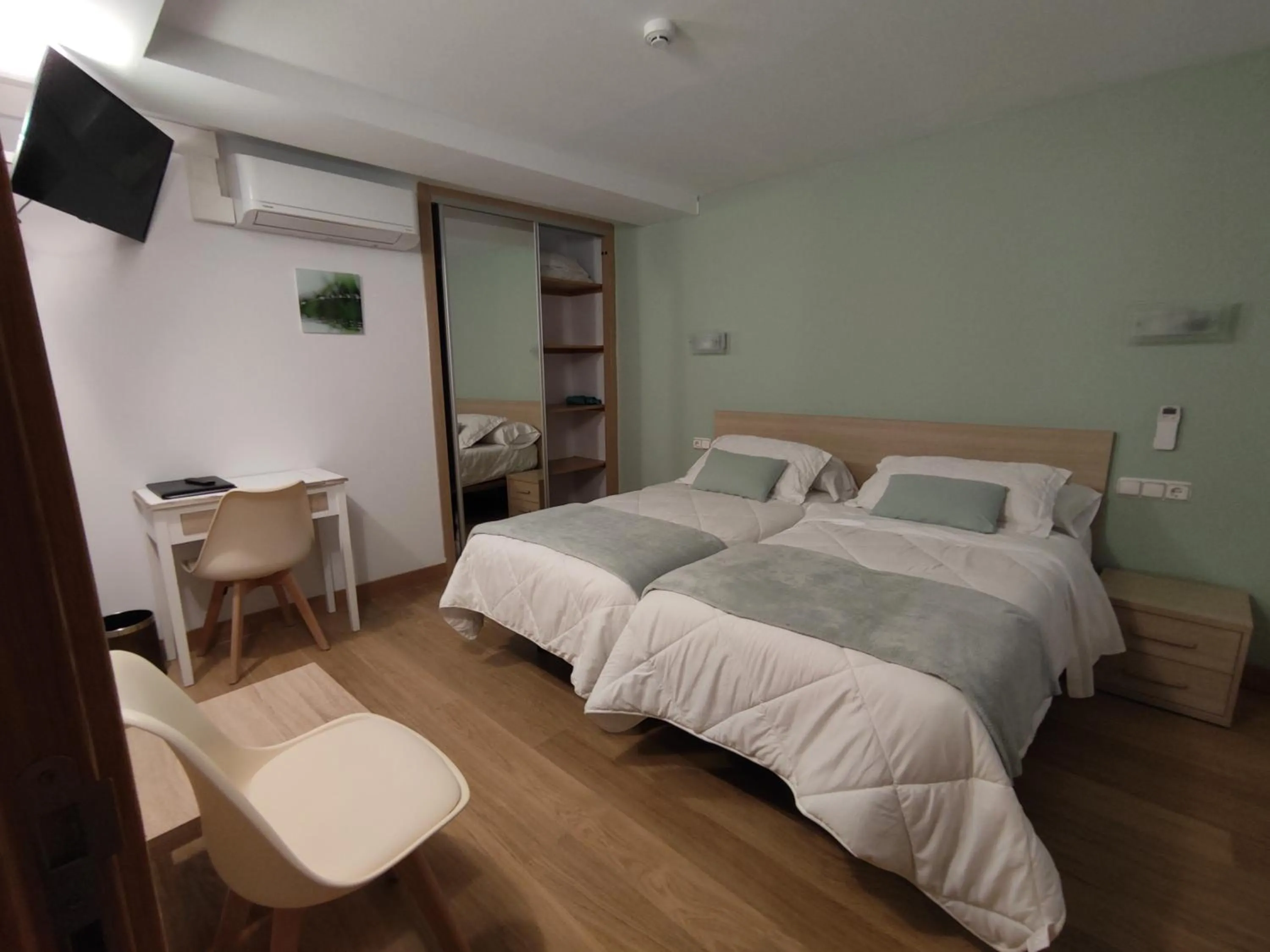 Bedroom, Bed in Pension Joakina