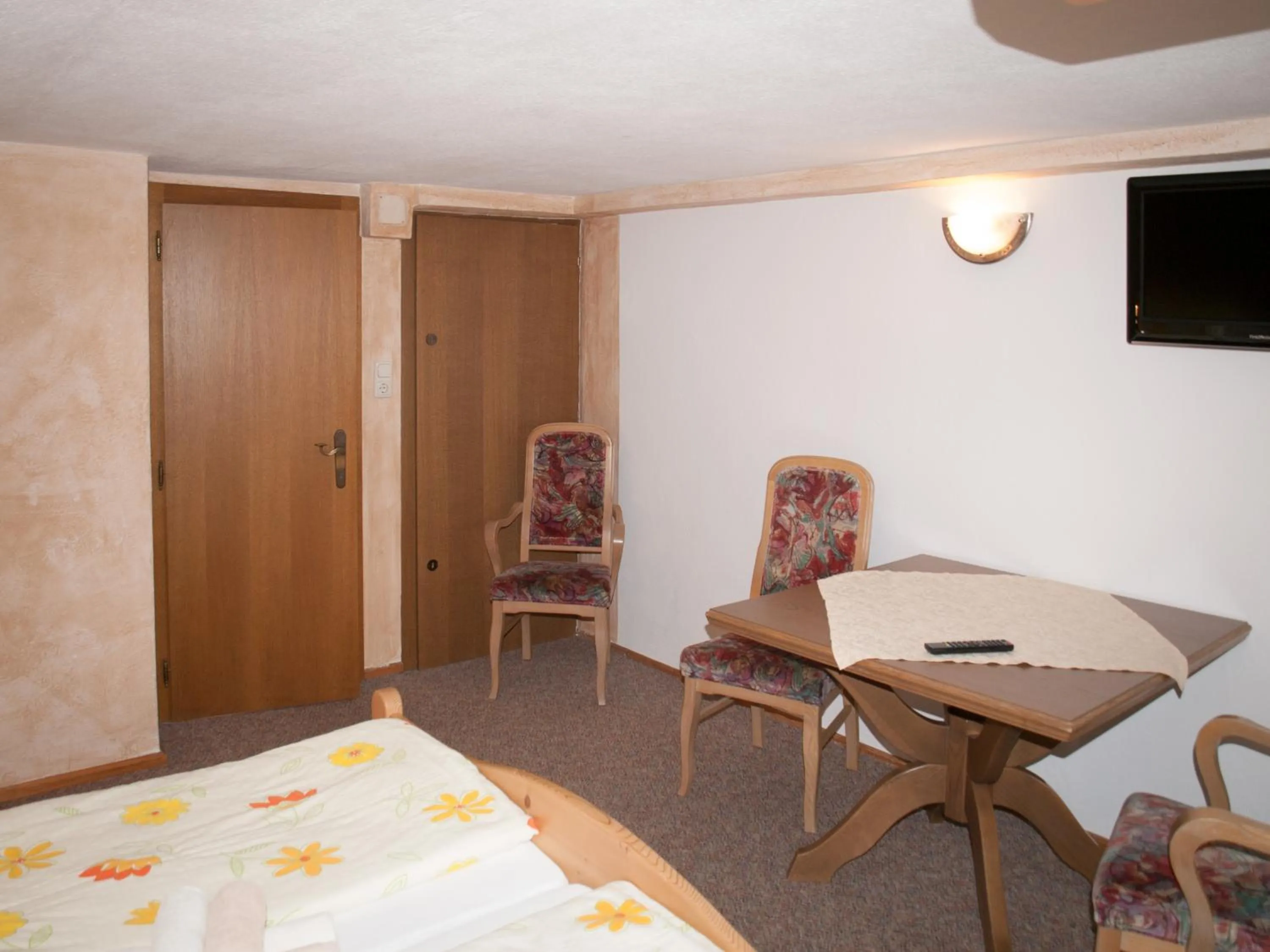 Bed in Pension Handle