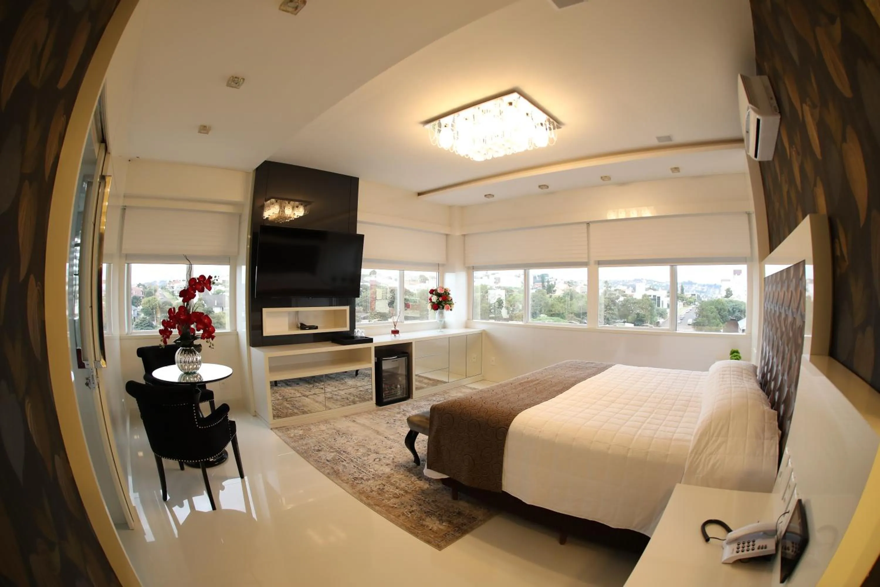 Bedroom, Bed in Holiday & Business Hotel - Em frente ao Centro de Eventos e Arena Conda