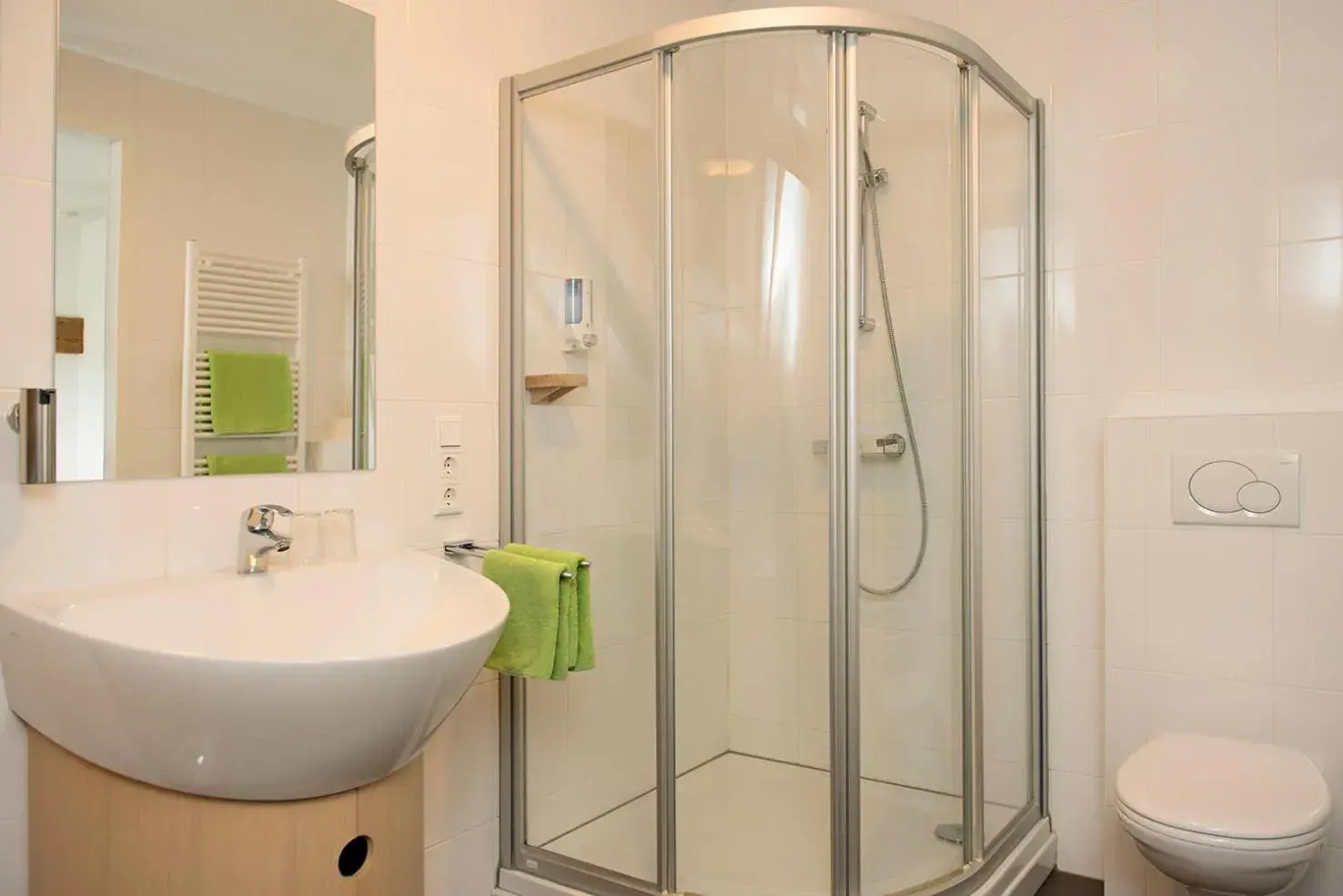 Deluxe Double Room with Bath in Hoevehotel 'Hof Christina' Deluxe Double Room with Bath in Hoevehotel 'Hof Christina'