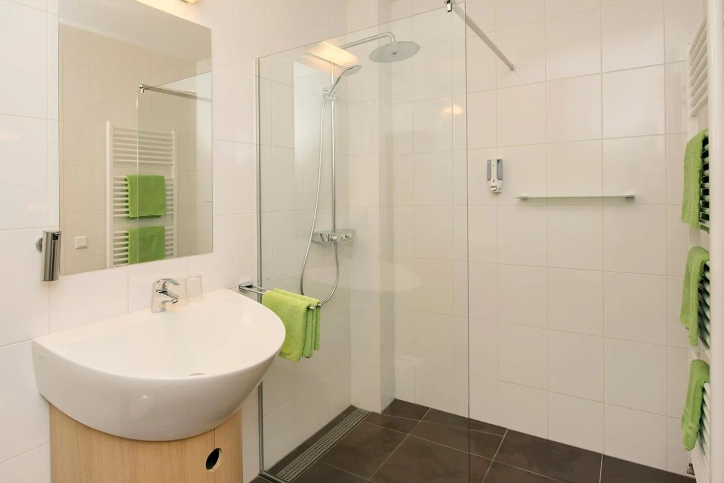 Bathroom in Hoevehotel 'Hof Christina'