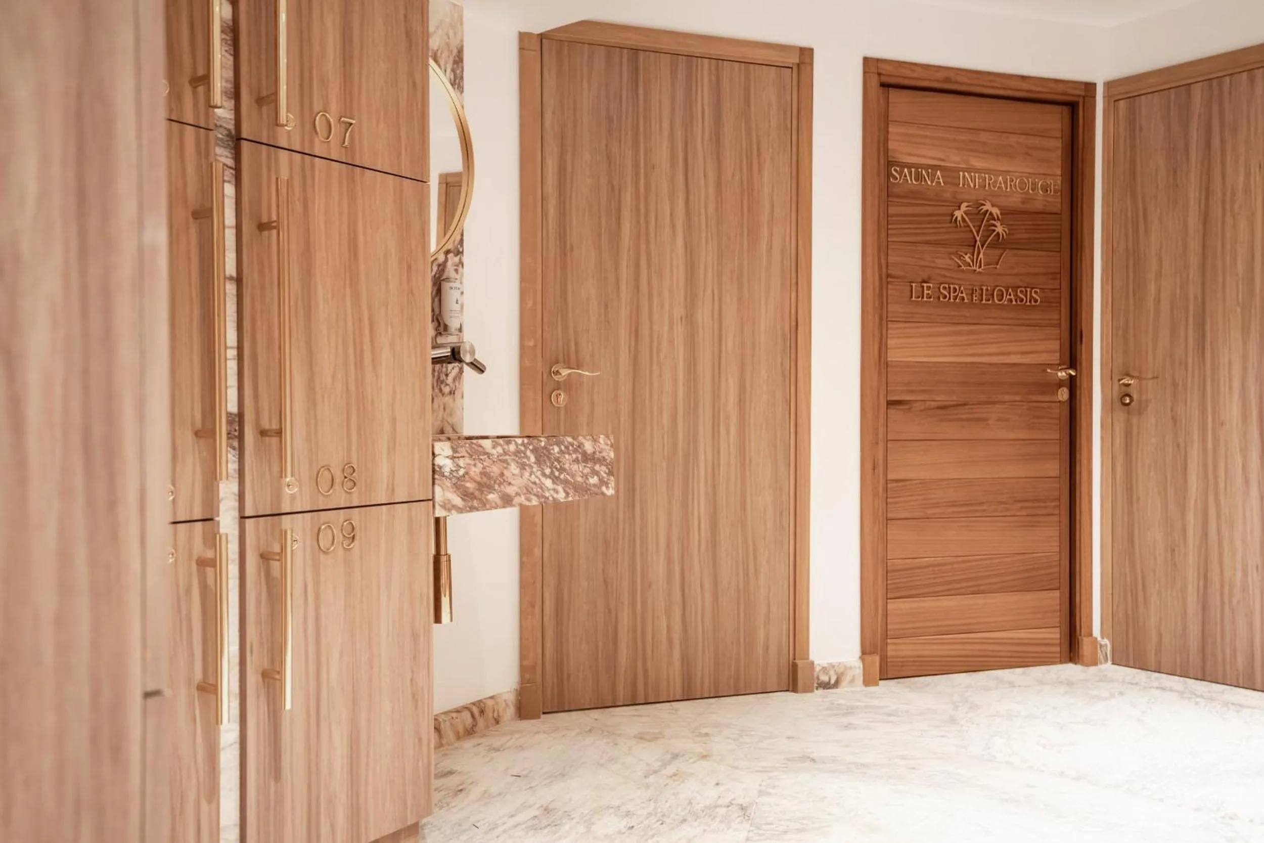 Sauna, Bed in Ermitage de l'Oasis & Spa - Cannes Mandelieu