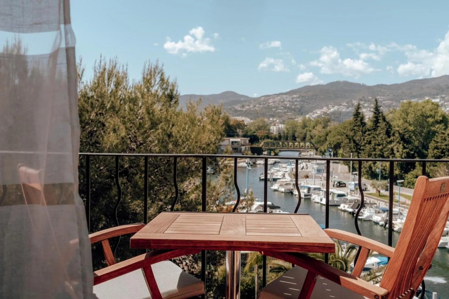 Balcony/Terrace in Ermitage de l'Oasis & Spa - Cannes Mandelieu