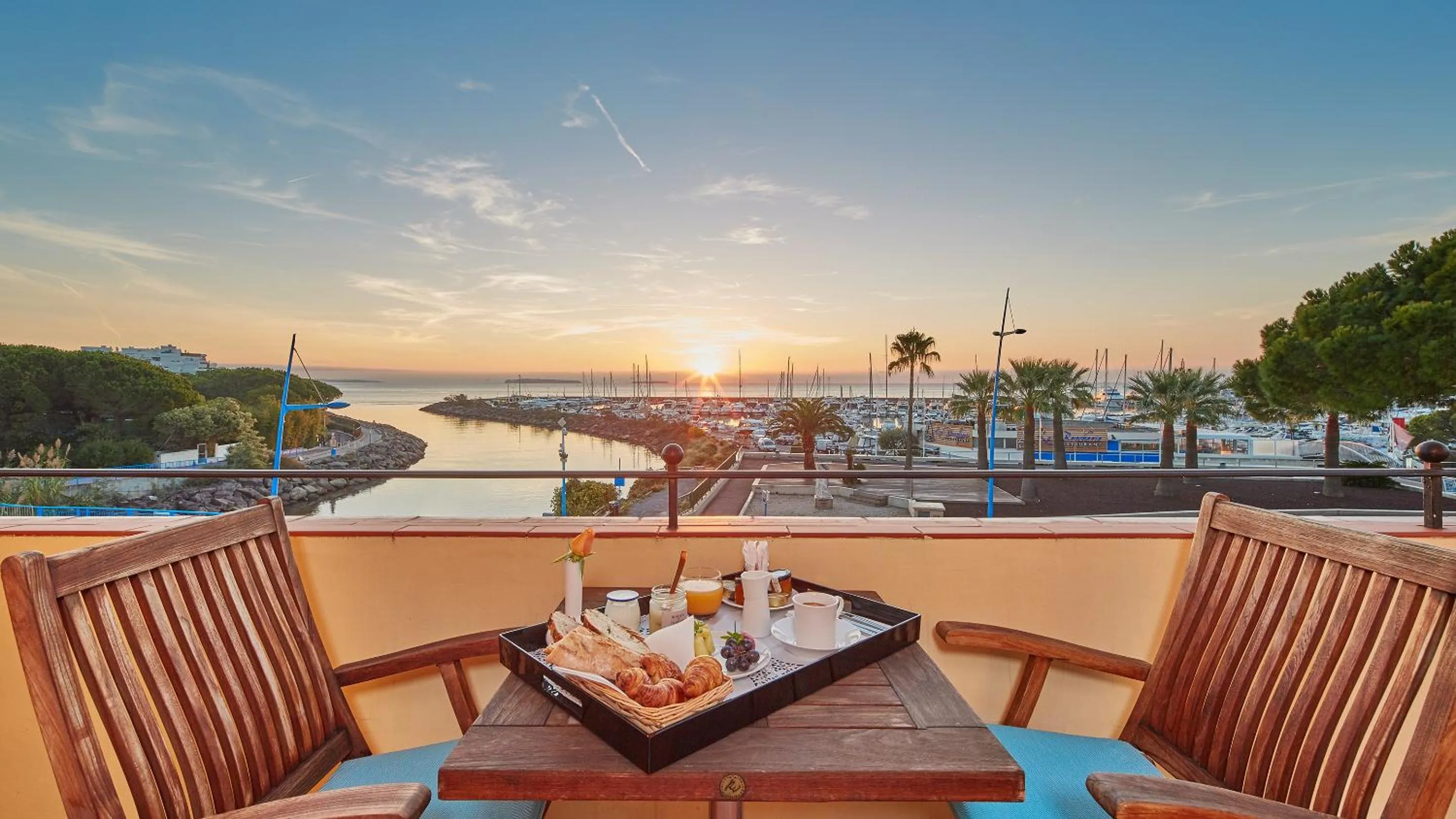 Balcony/Terrace in Ermitage de l'Oasis & Spa - Cannes Mandelieu