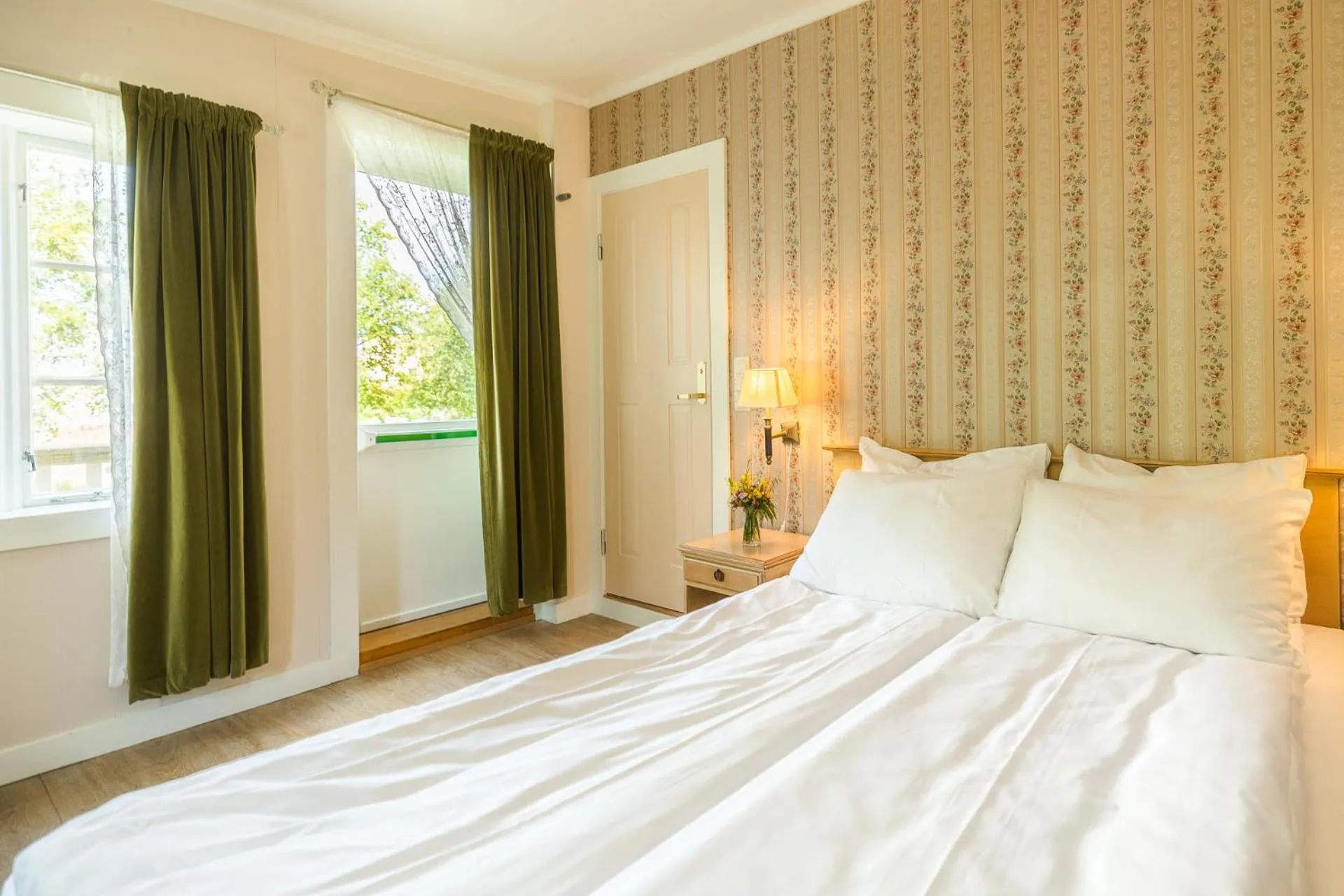 Bed in Fru Haugans Hotel