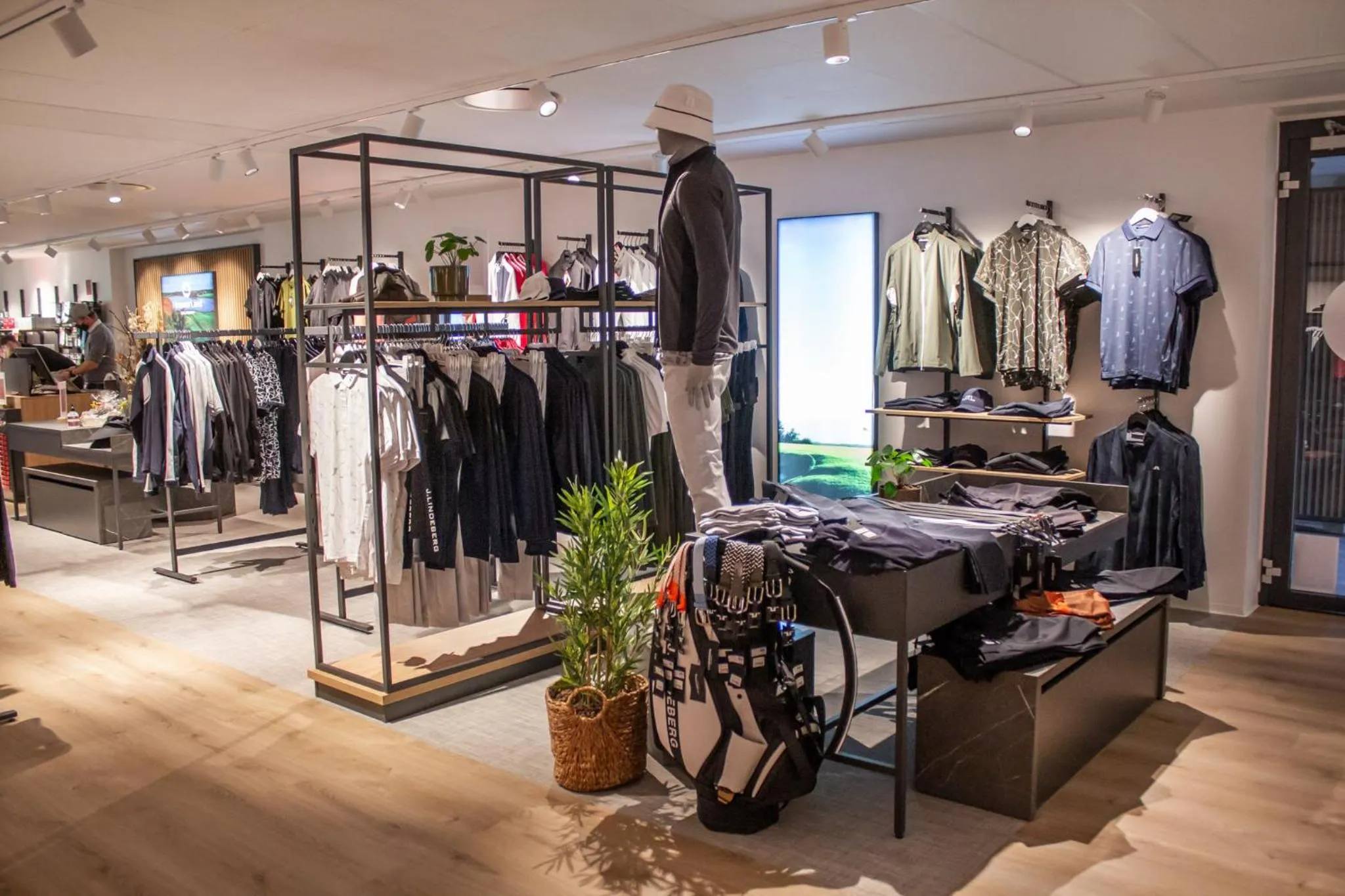 On-site shops in HimmerLand