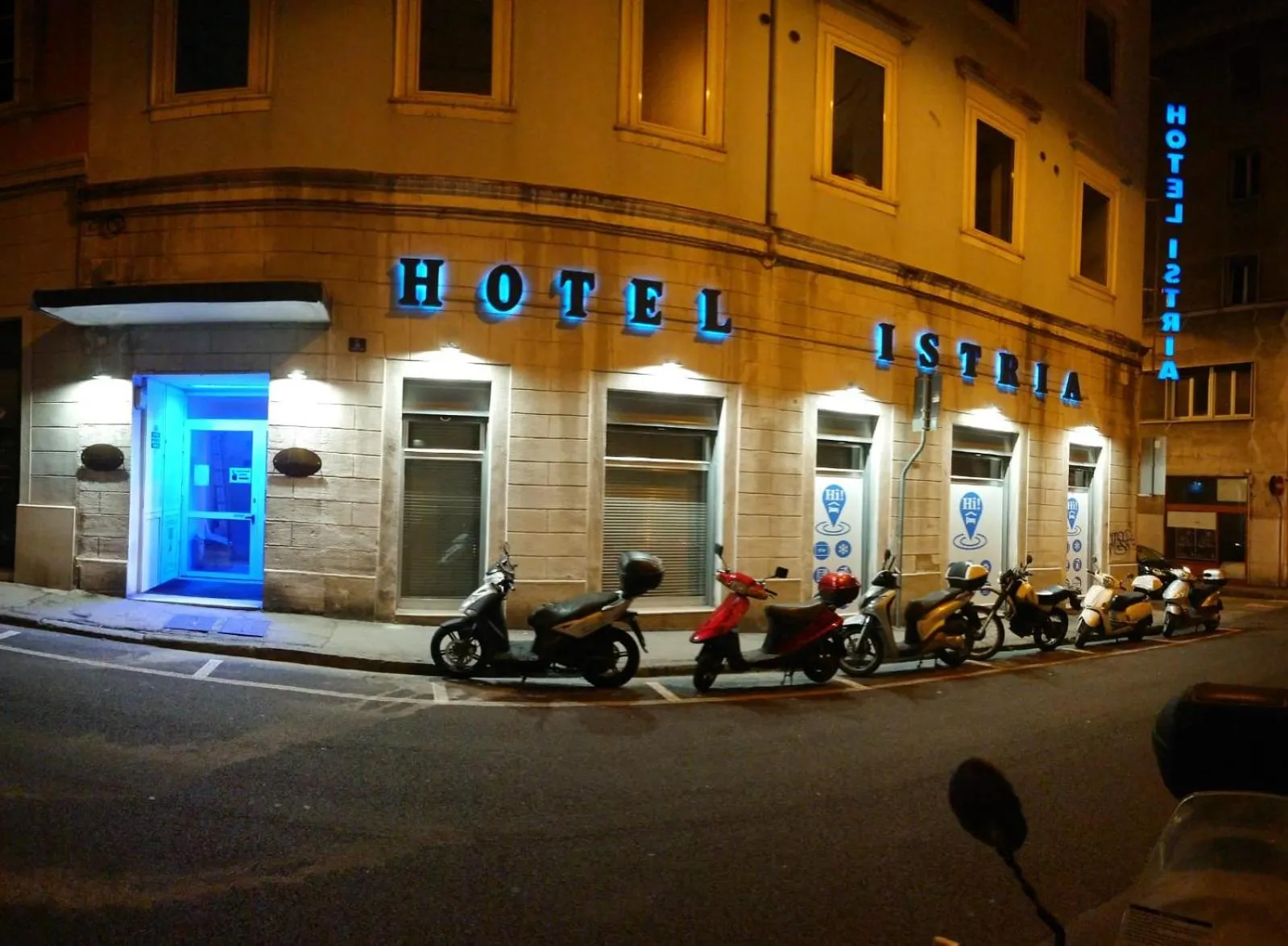 Facade/entrance in Hotel Istria