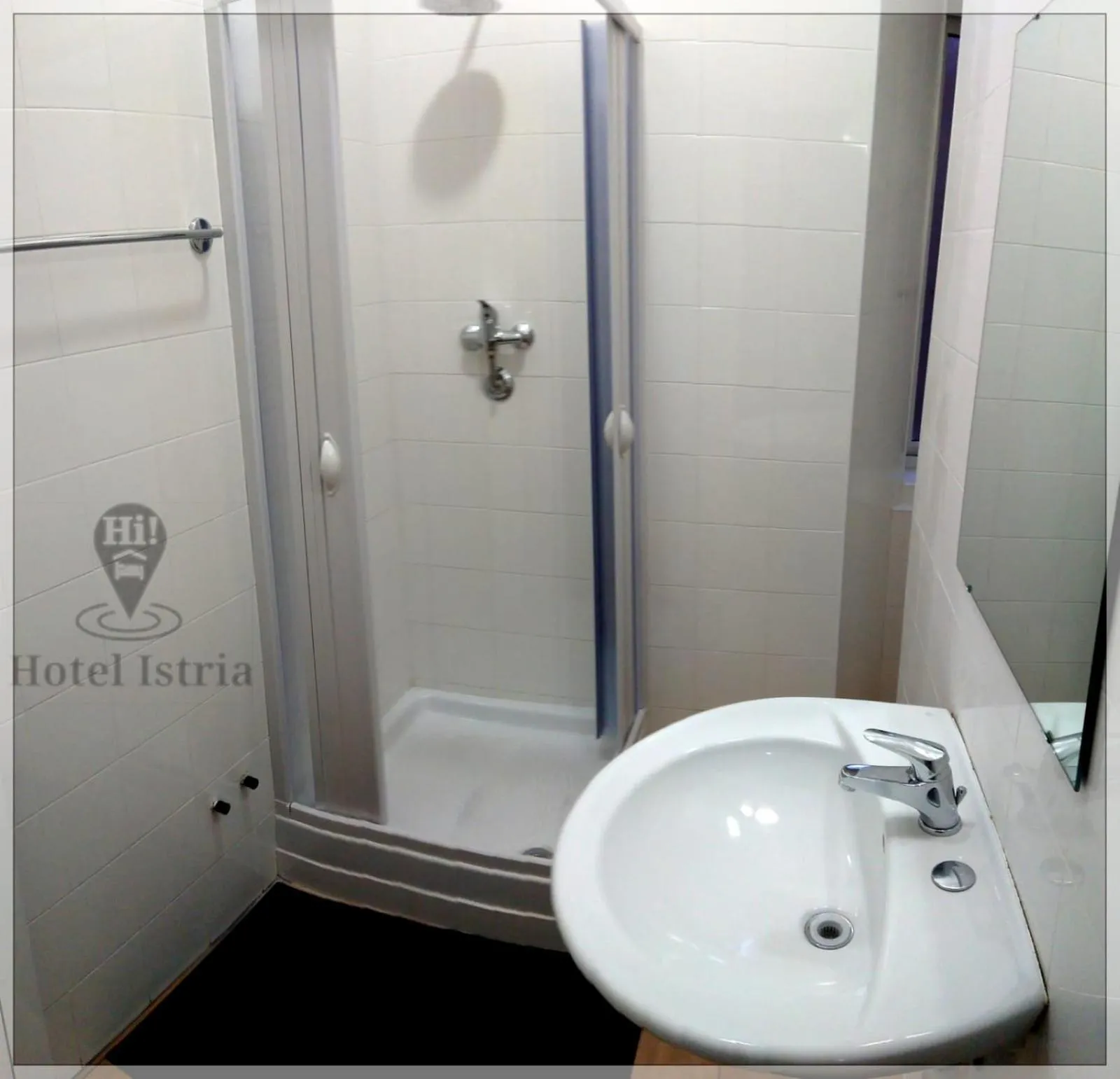 Shower in Hotel Istria