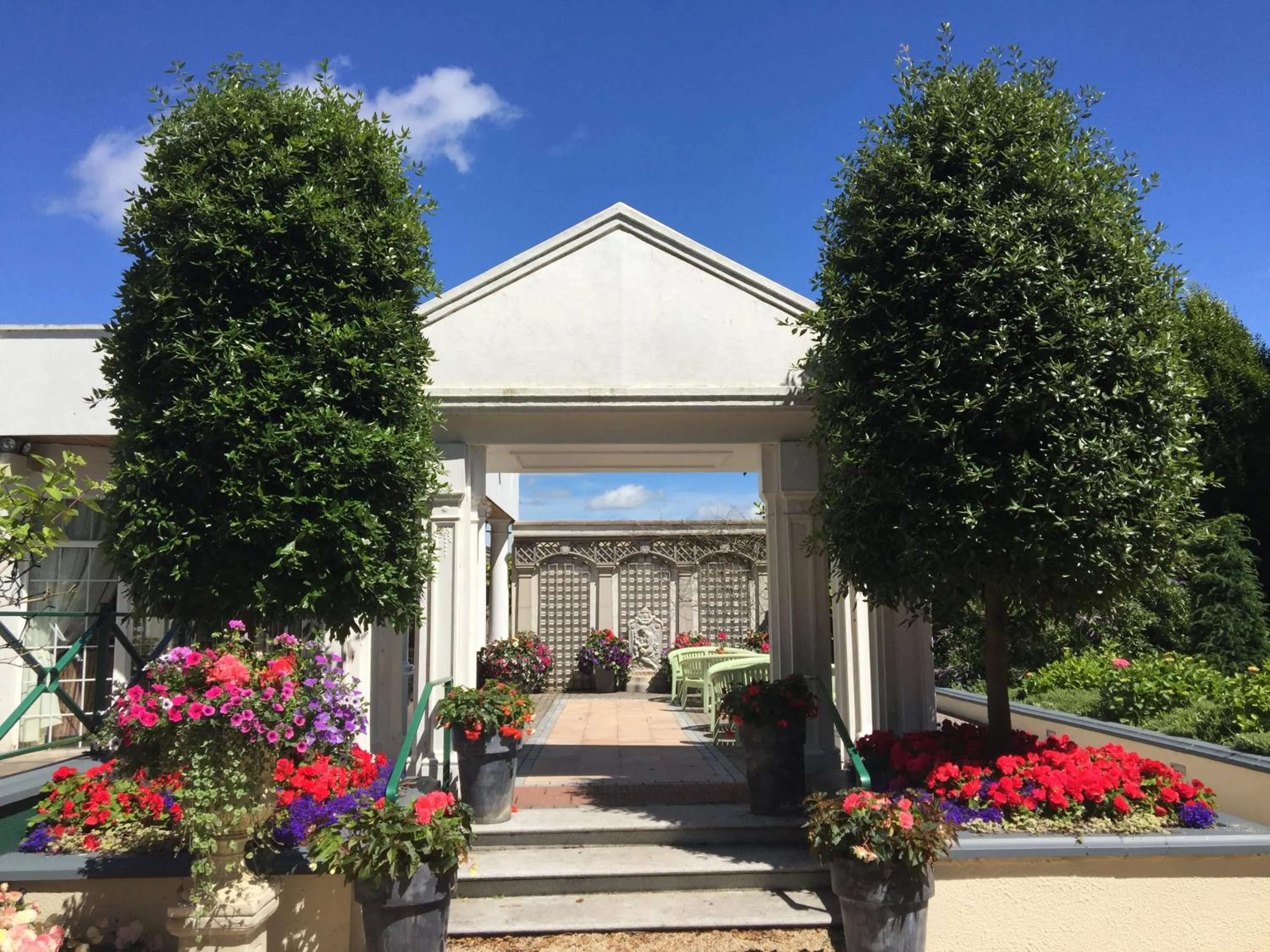 Garden in The Keadeen Hotel