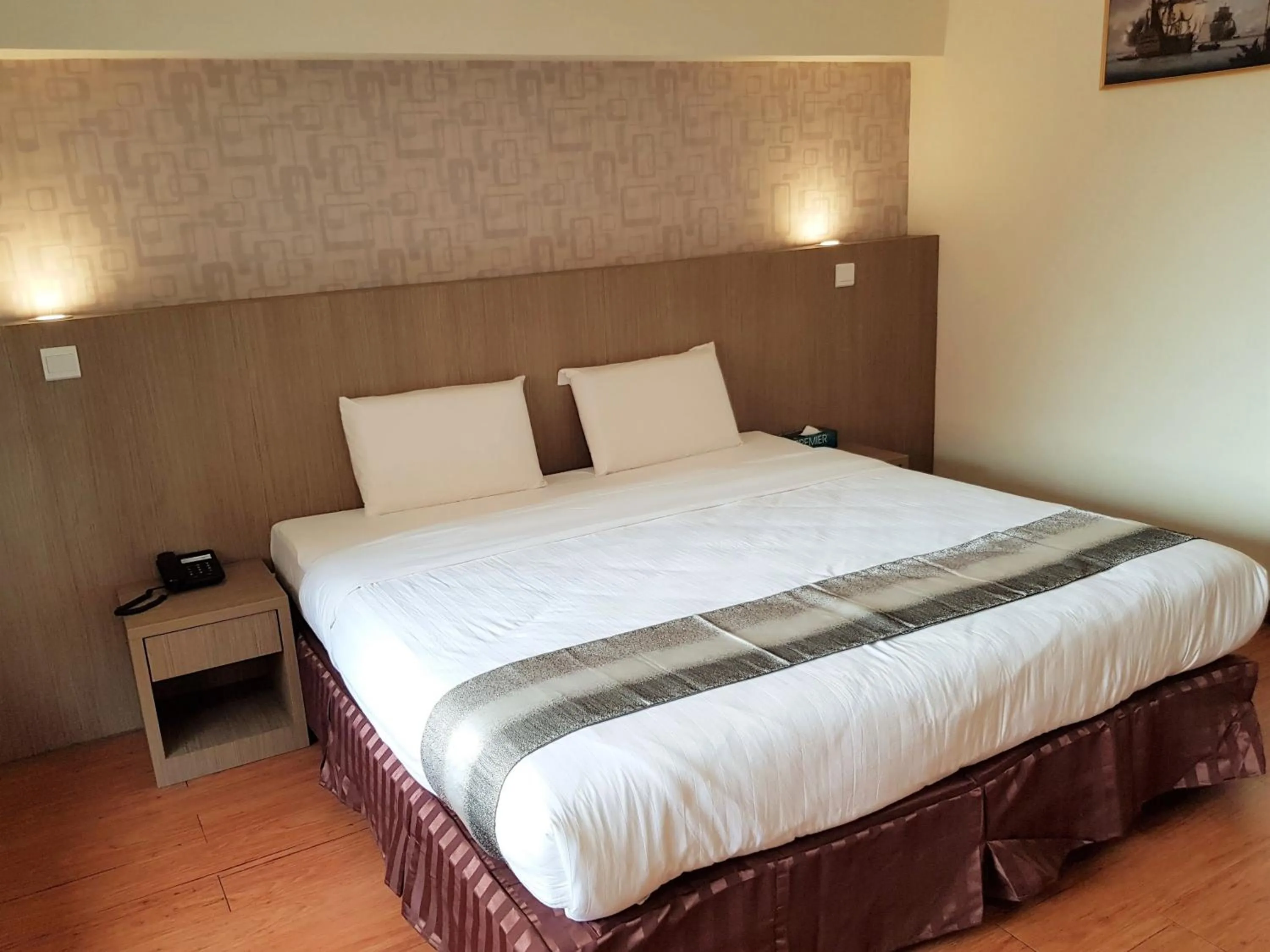 Bed in Check Inn Hotel Tawau