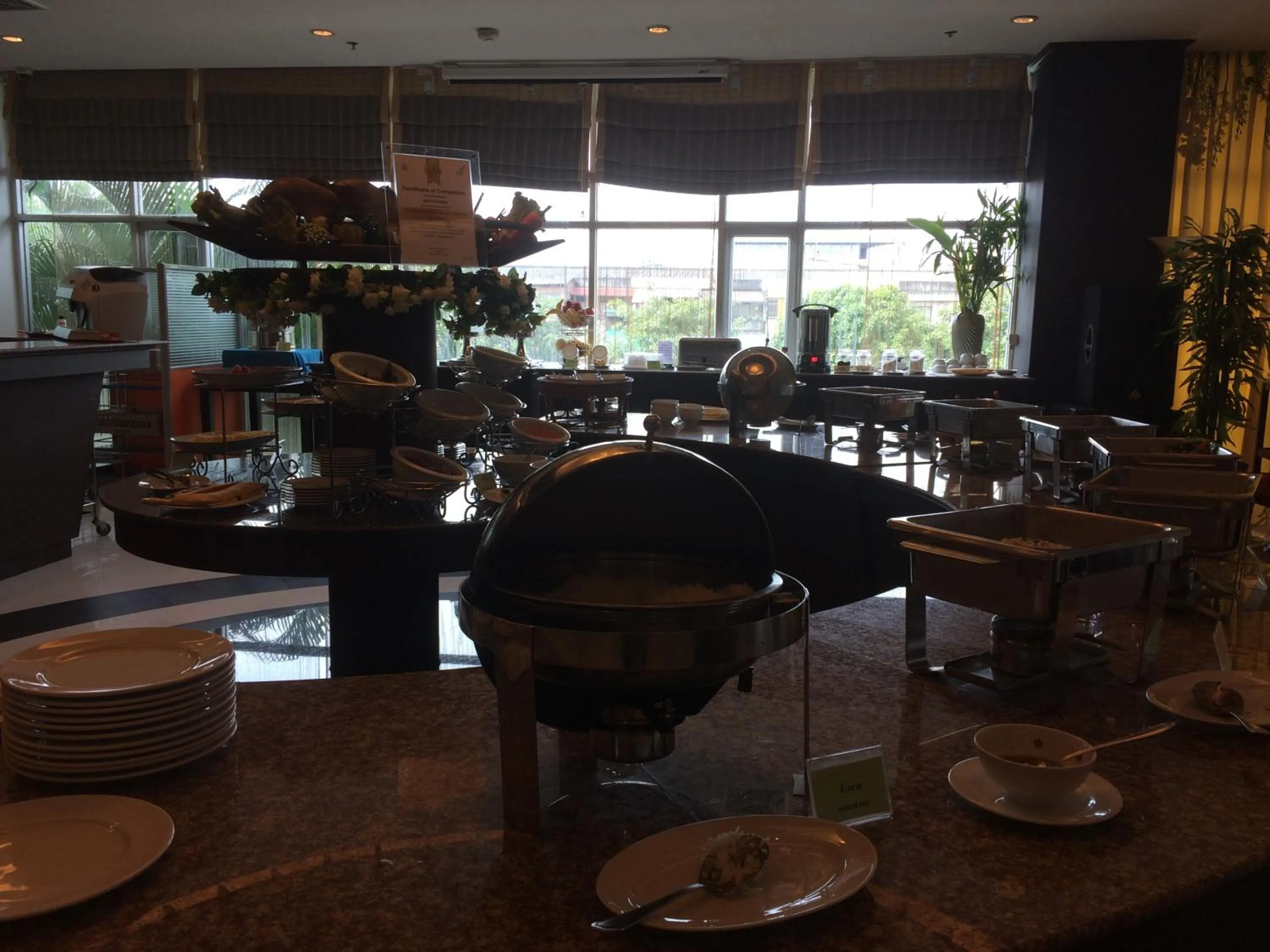 Restaurant/places to eat in Grande Southern Hotel