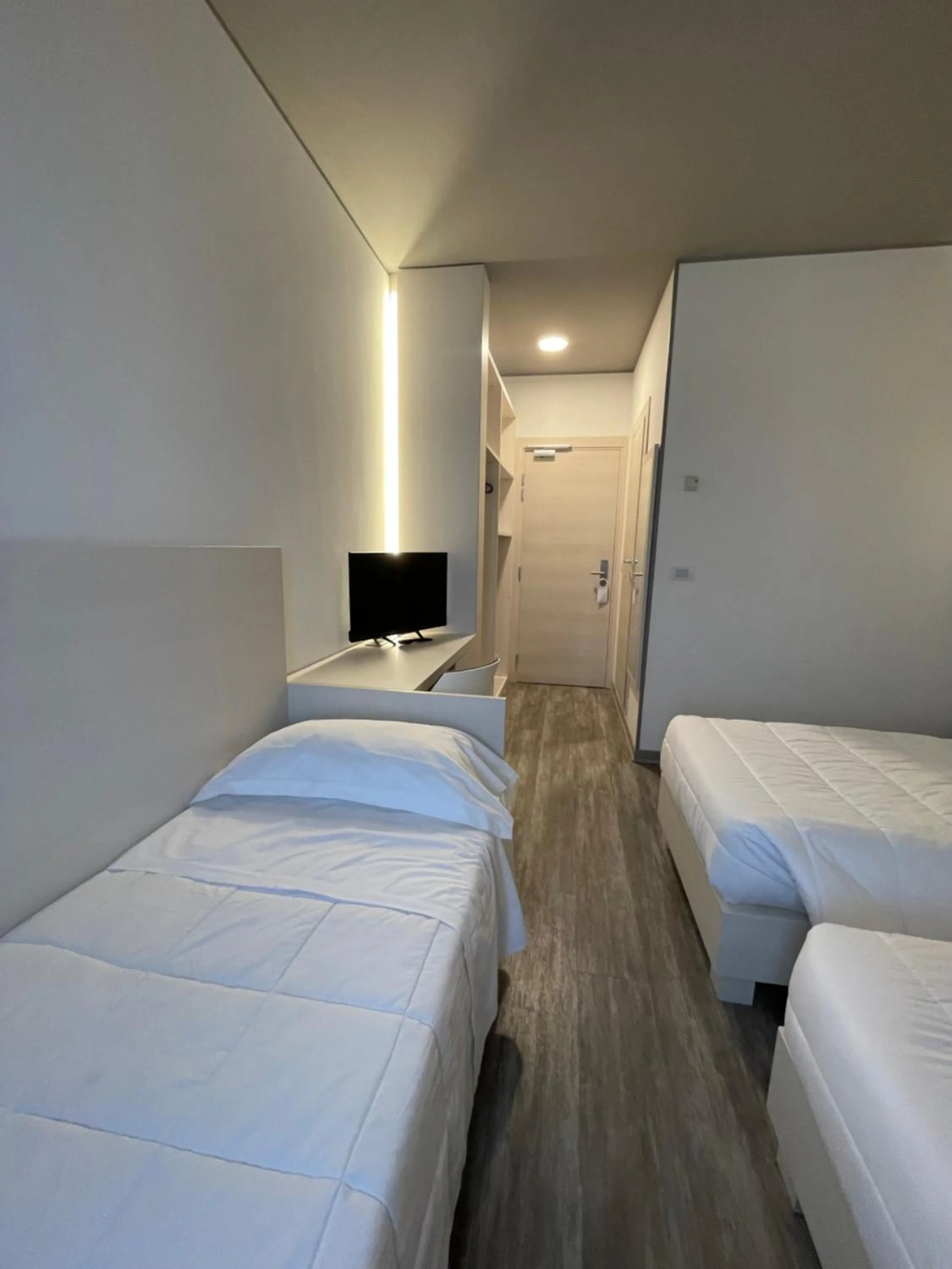 Bedroom, Bed in Hotel Albatros