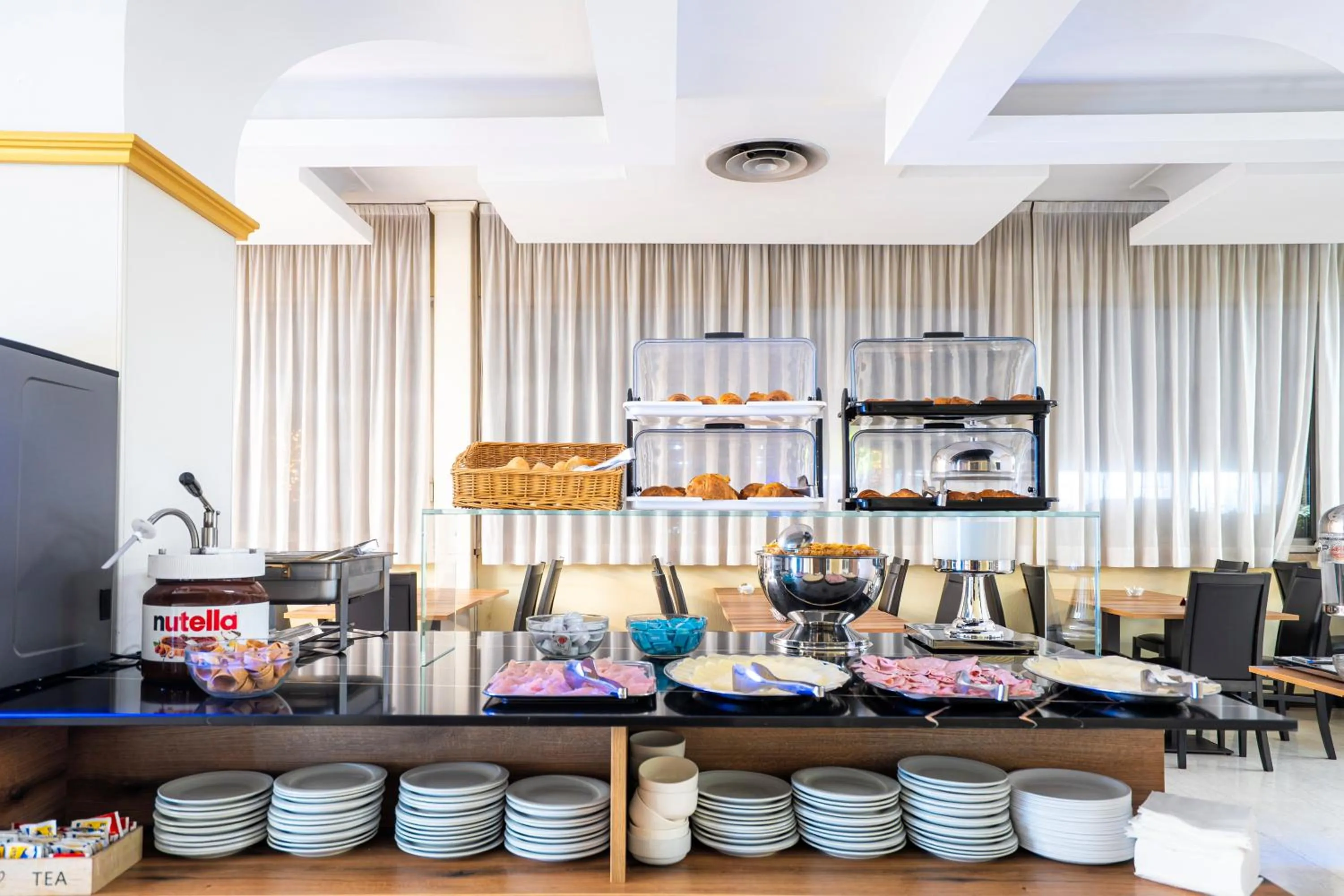 Breakfast in Hotel Albatros