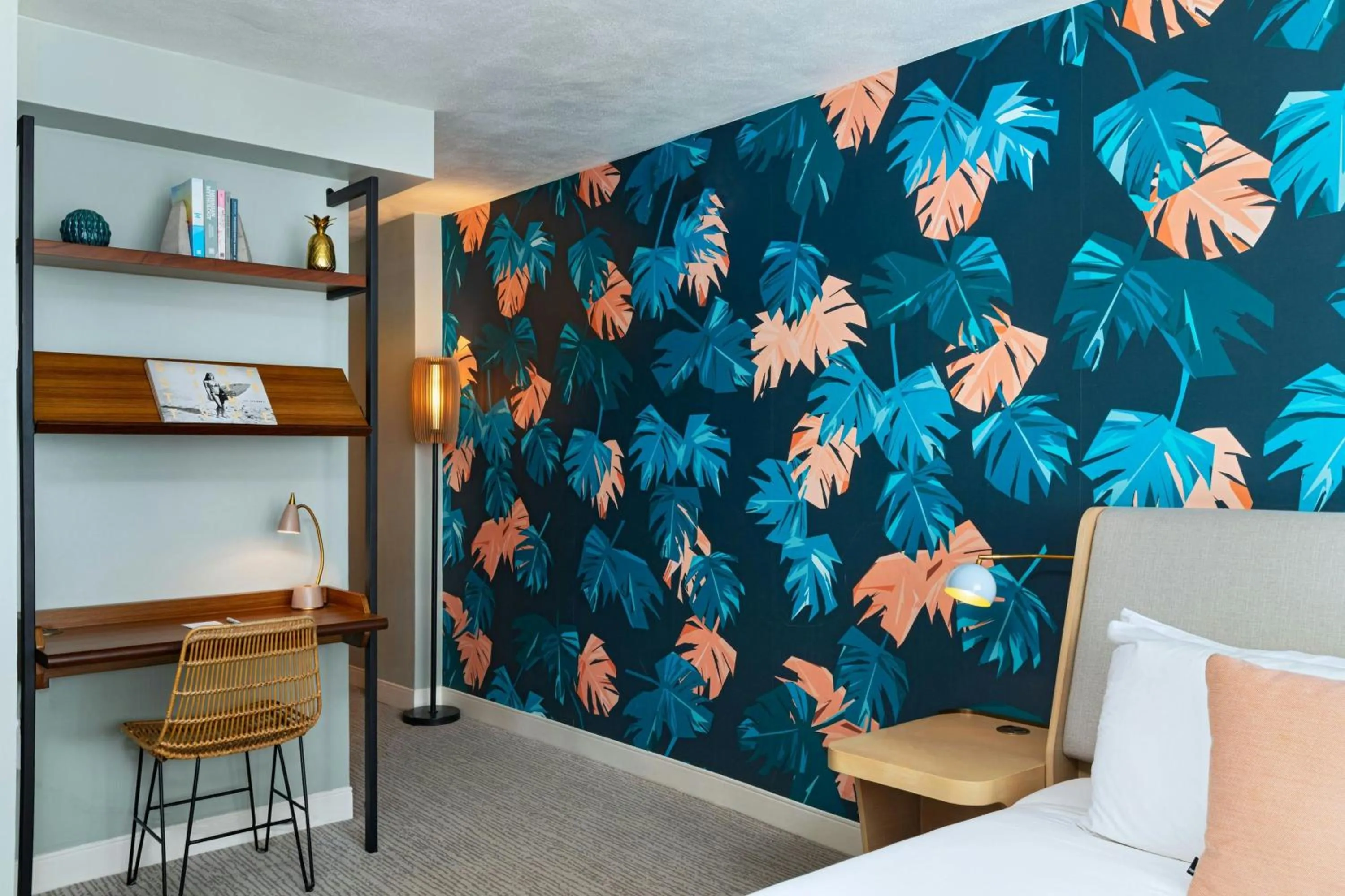 Photo of the whole room, Bed in The Laylow Waikiki, Autograph Collection