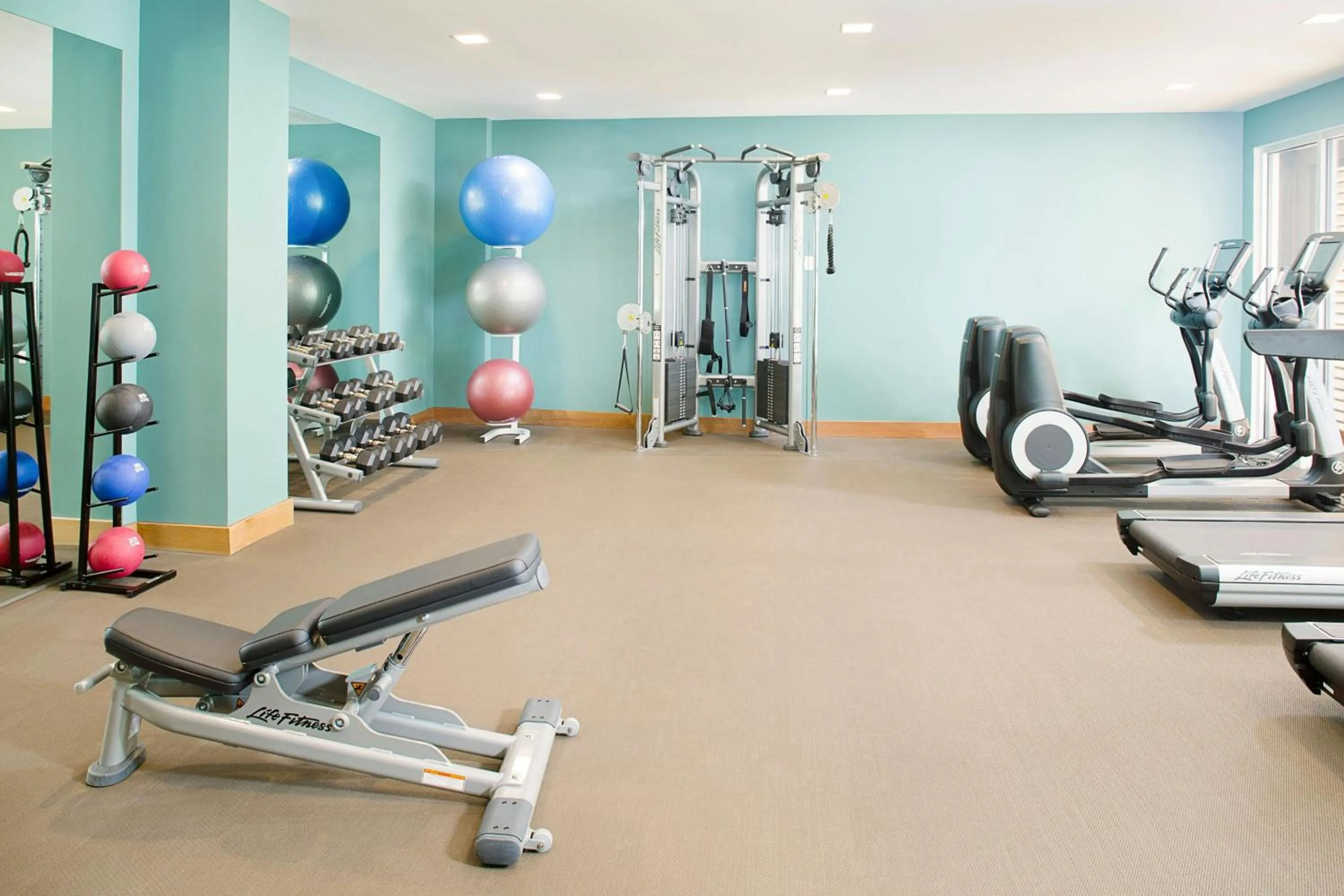 Fitness centre/facilities in The Laylow Waikiki, Autograph Collection