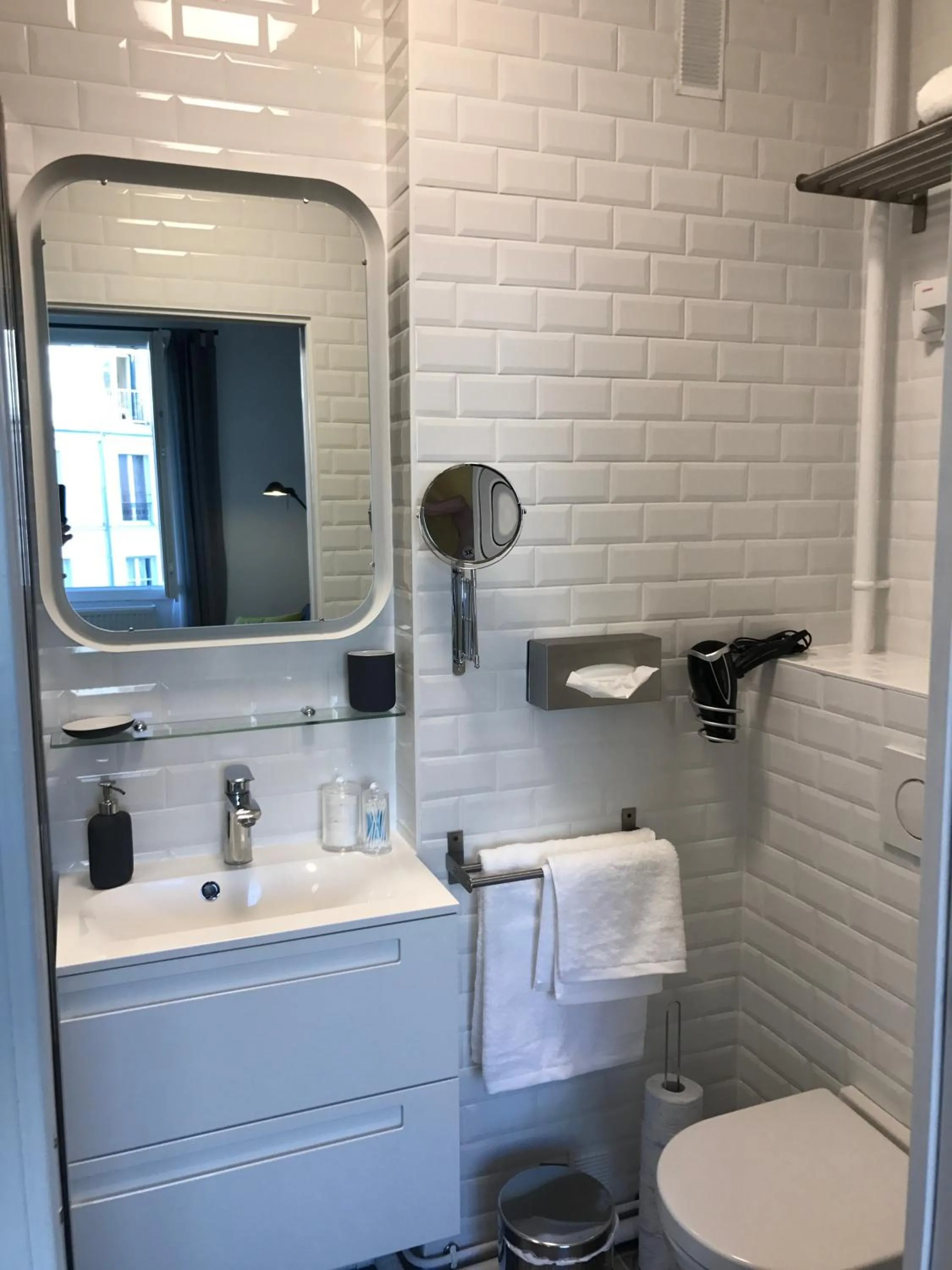 Bathroom in Appartement Seine et Marais