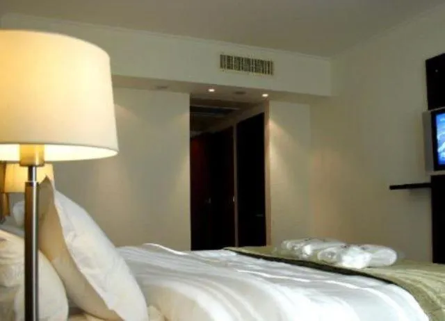 Bed in Ros Tower Hotel